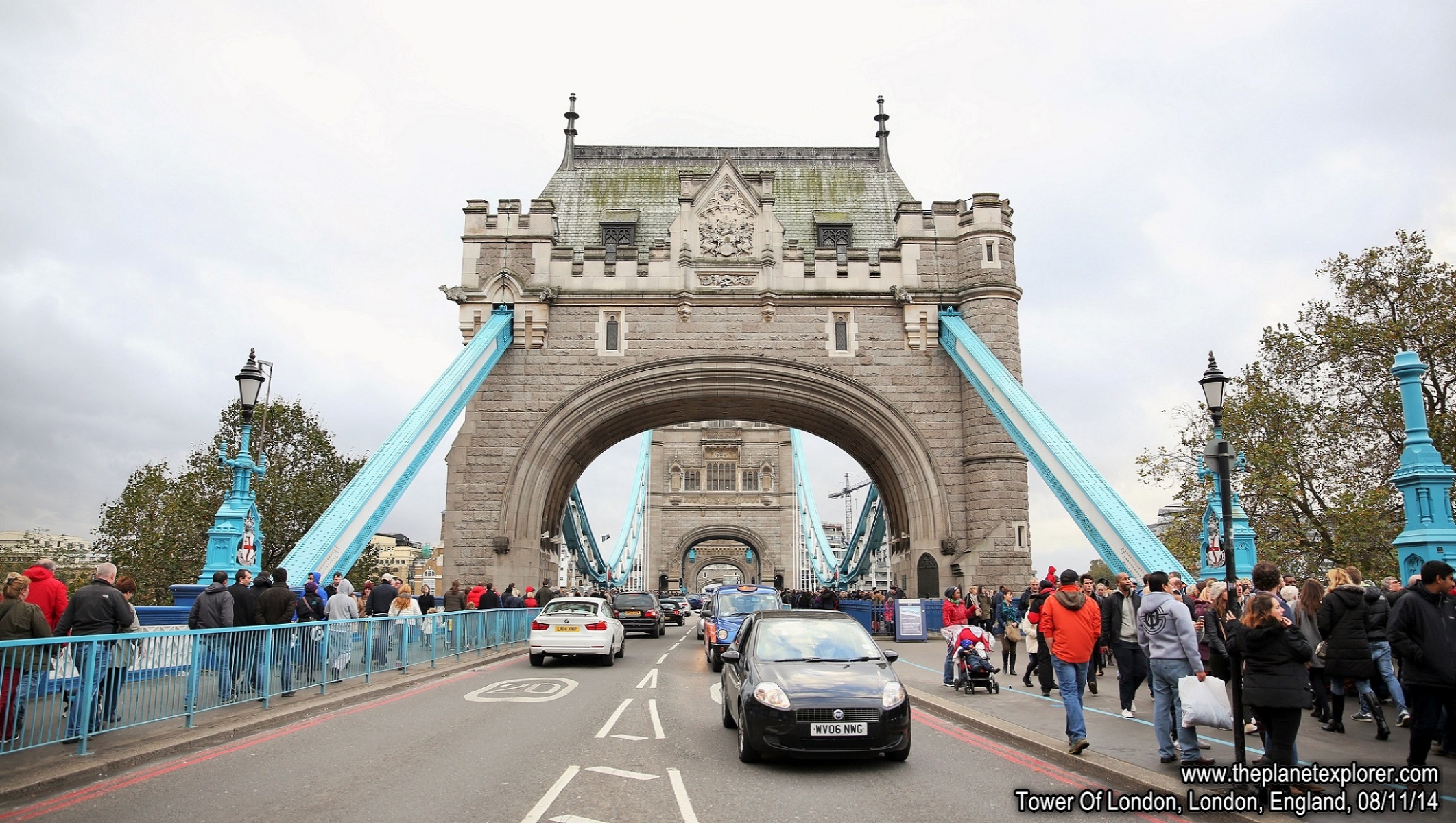 2014-11-08_1504_England_London_Tower Bridge_Q03A9958_Canon 5DMk 3_LR_@@www