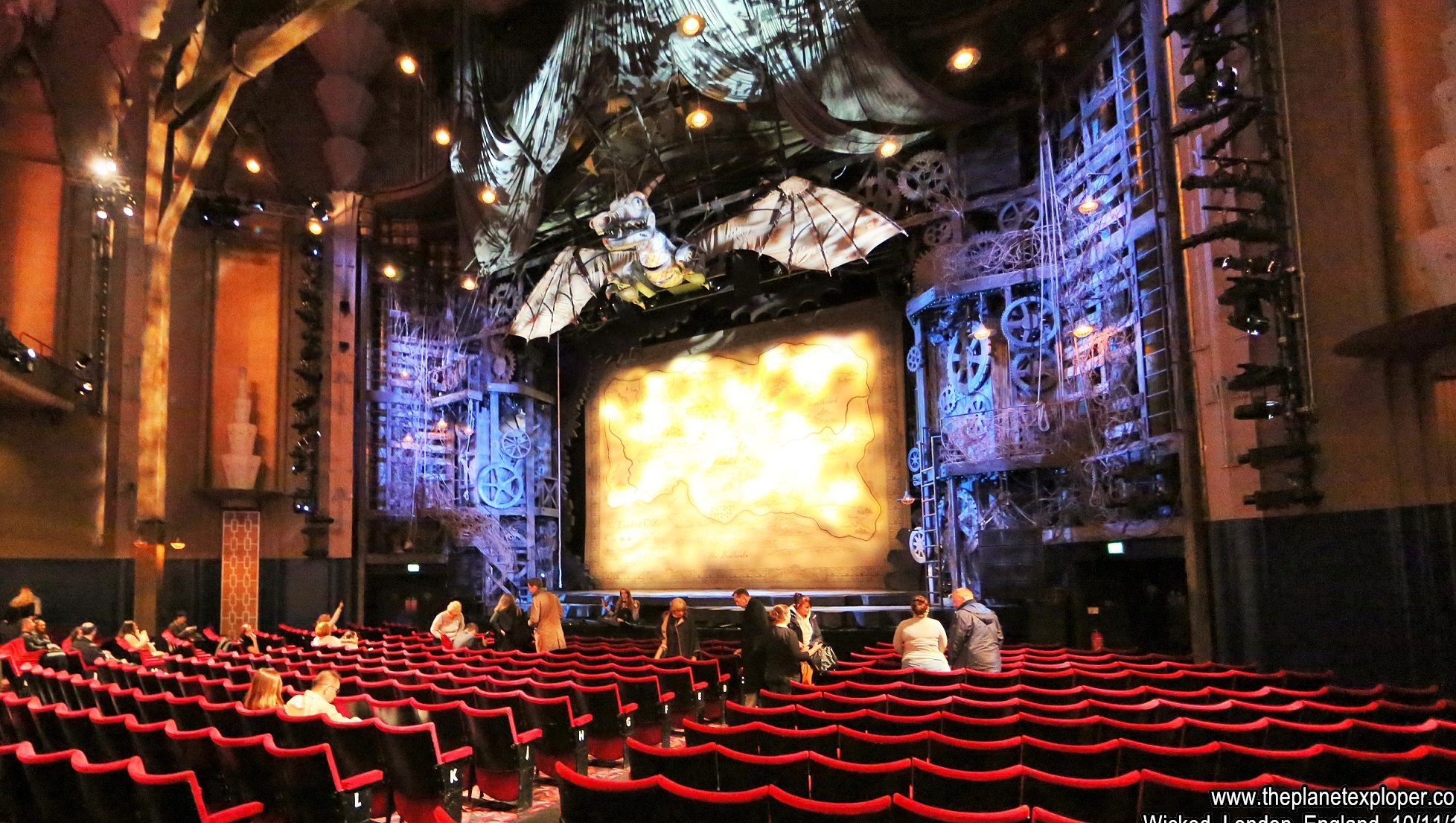 2014-11-10_1902_England_London_Wicked_Q03A1117_Canon 5DMk 3_LR_@@www