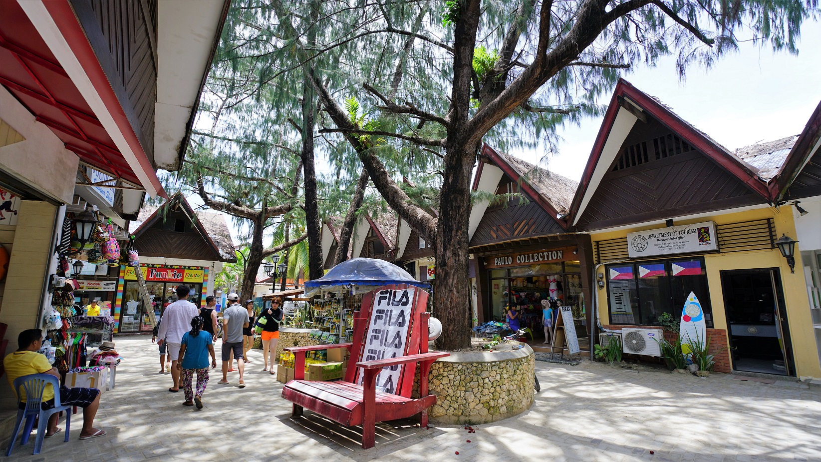 2016-08-31_1127_philippines_boracay_white-beach_dmall_dsc09664_lr_