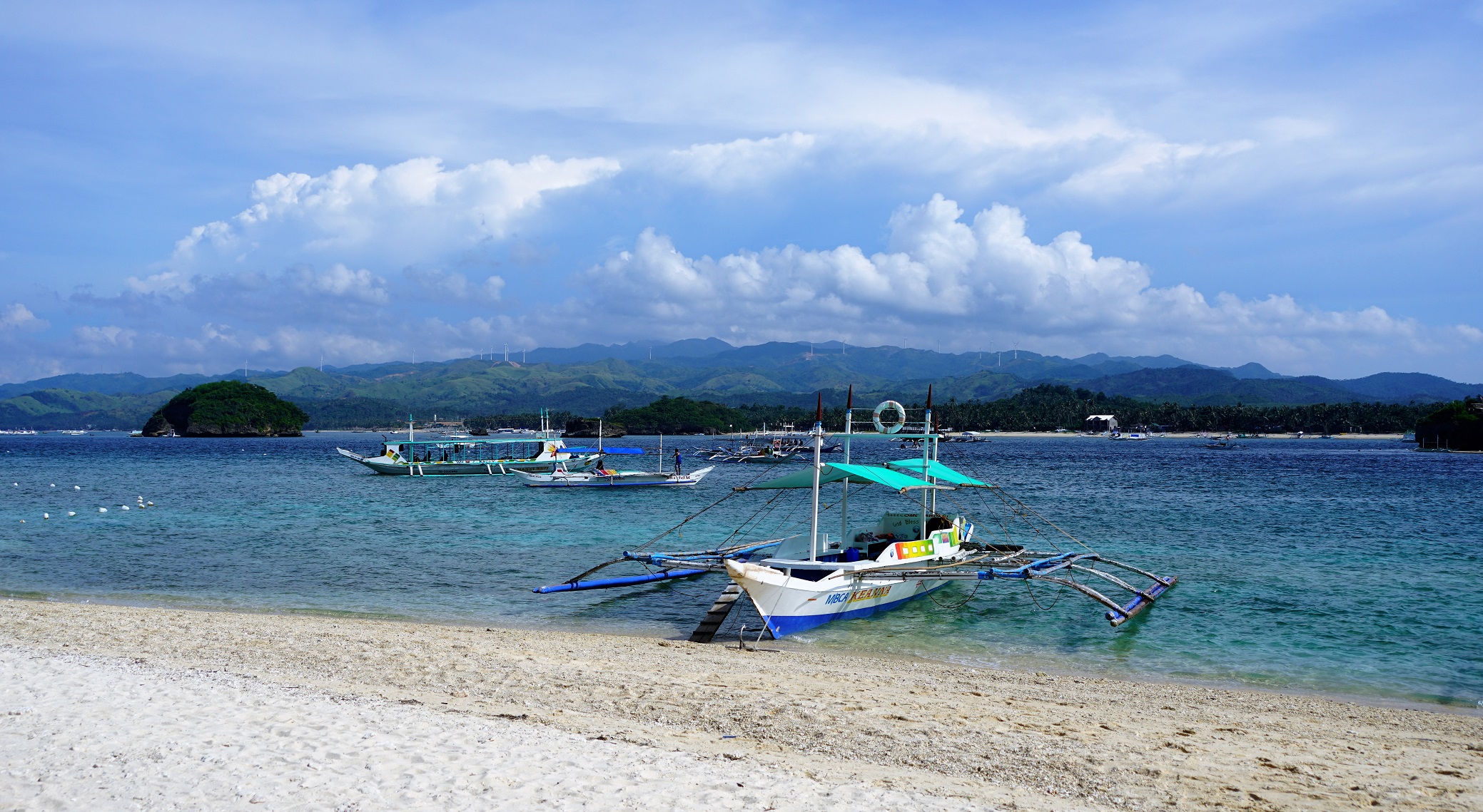 2016-09-01_1502_philippines_boracay_crystal-cove-island_boat_dsc00020_lr_