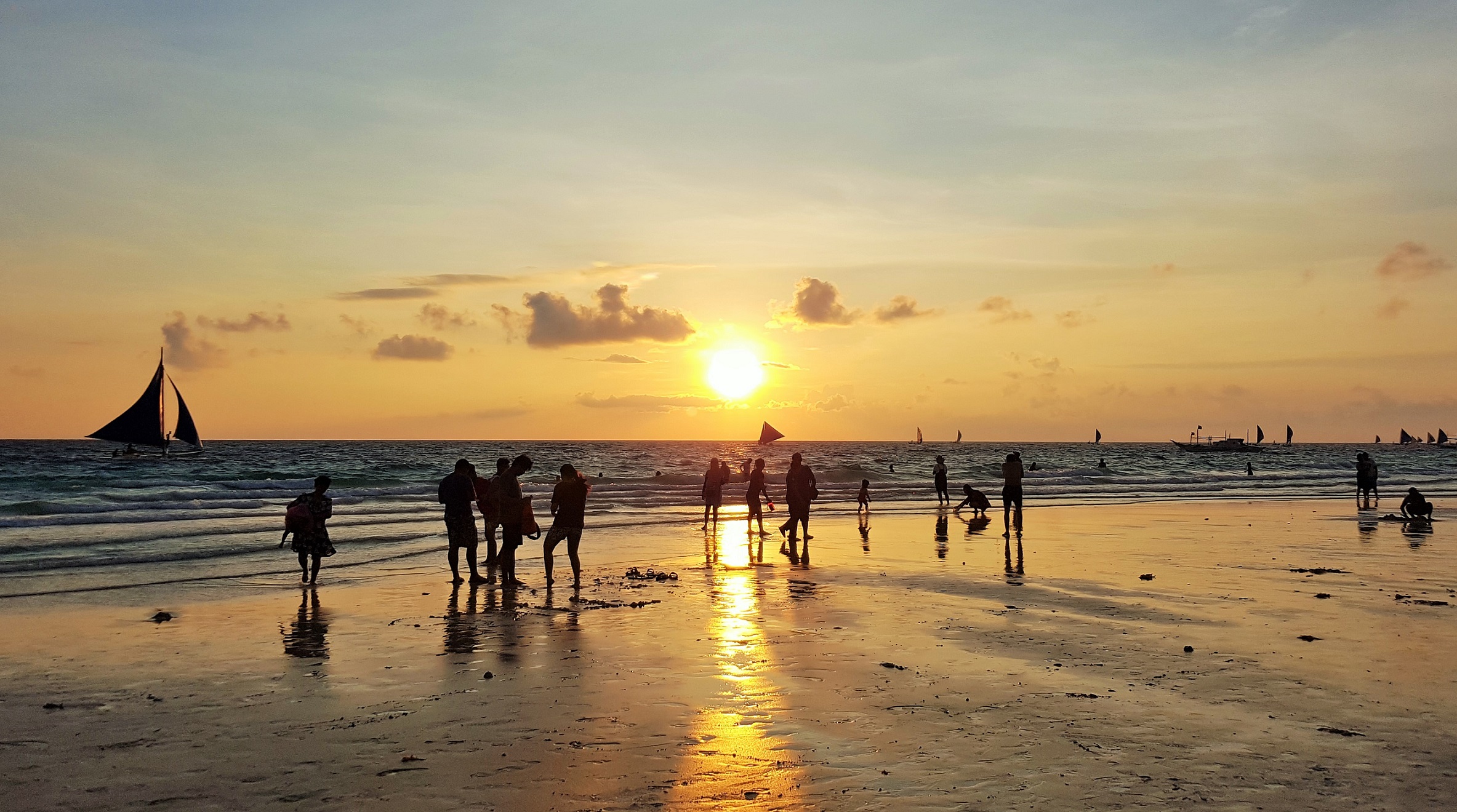 2016-09-02_1748_philippines_boracay_white-beach_sn7_lr_
