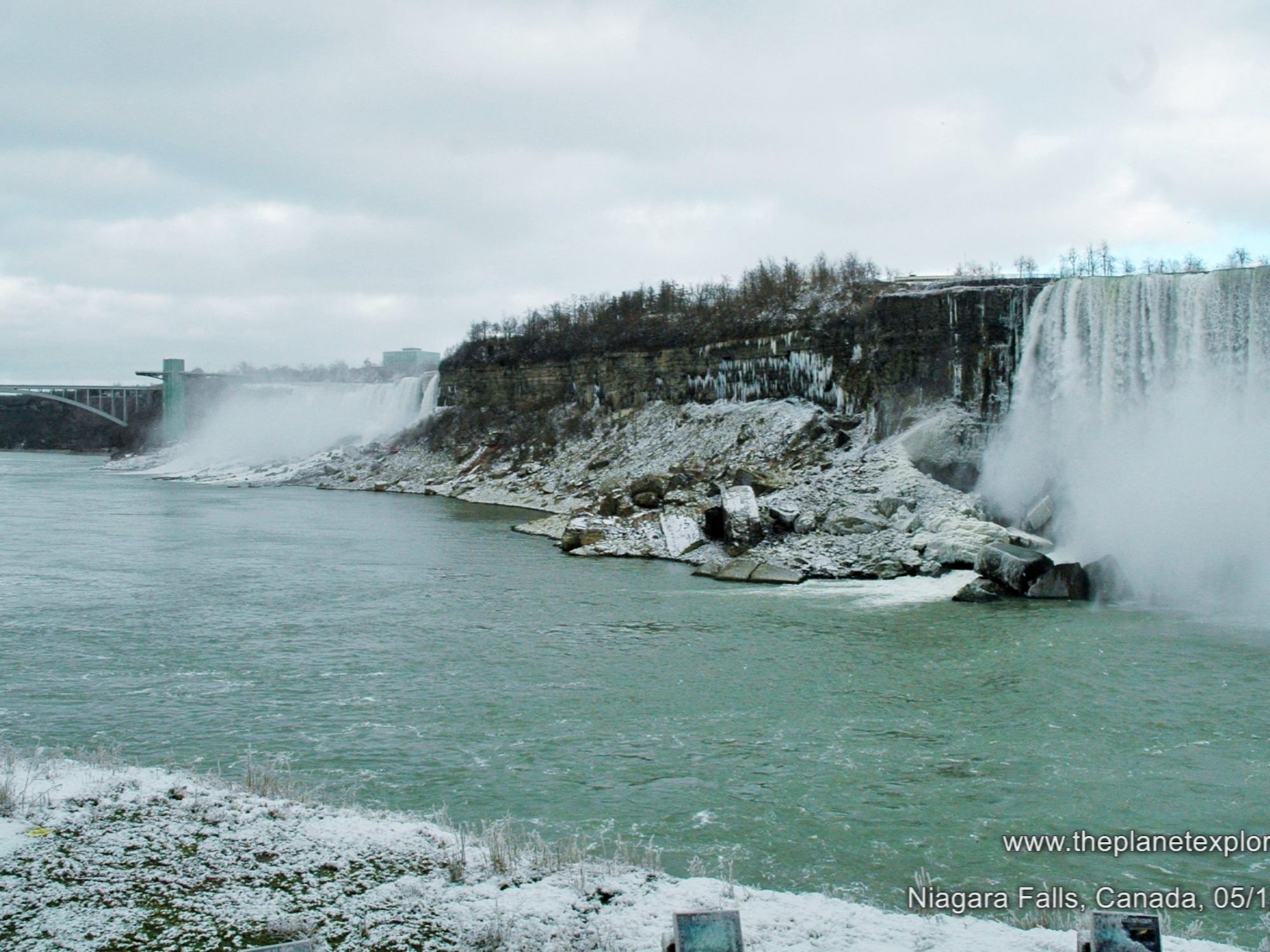 2007-12-05_1452_canada_niagara-falls_lr_nw