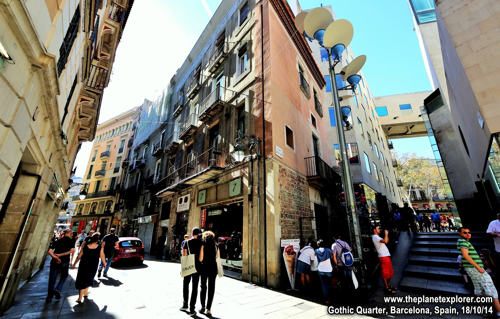 2014-10-18_1336_spain_barcelona_gothic-quarter_5dmk3_lr_www