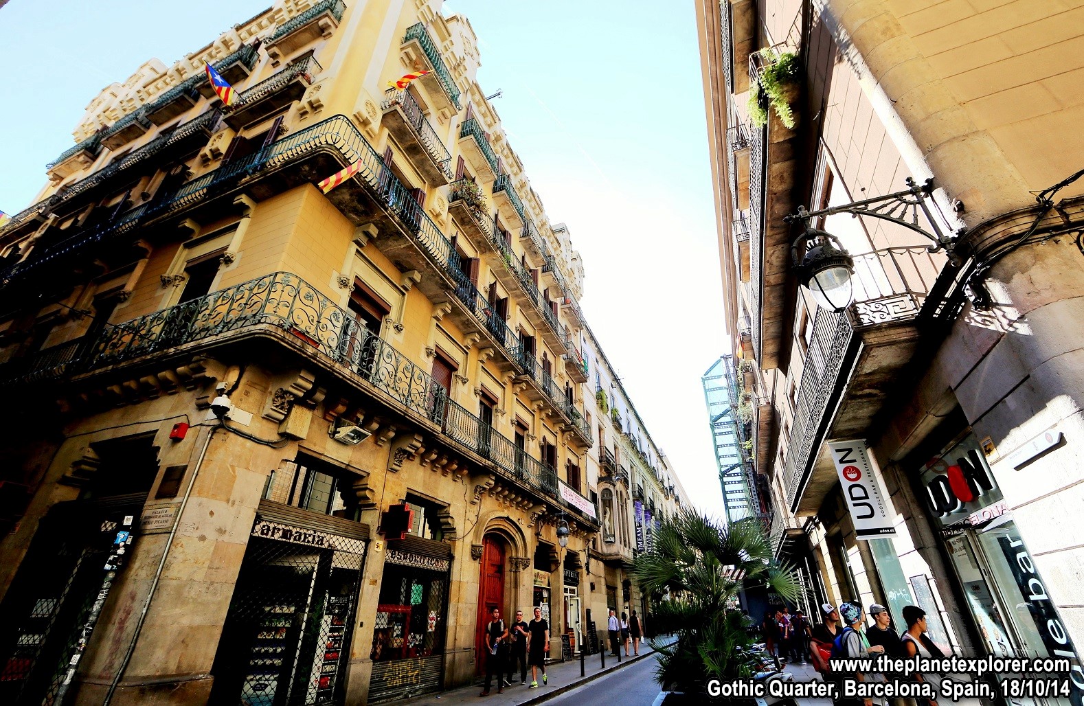 2014-10-18_1447_spain_barcelona_gothic-quarter_5dmk3_lr_www