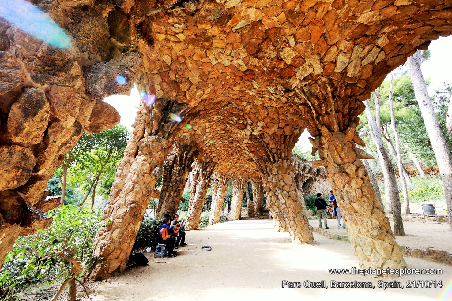 2014-10-21_1441_spain_catalonia_barcelona_parc-guell_lr_nw