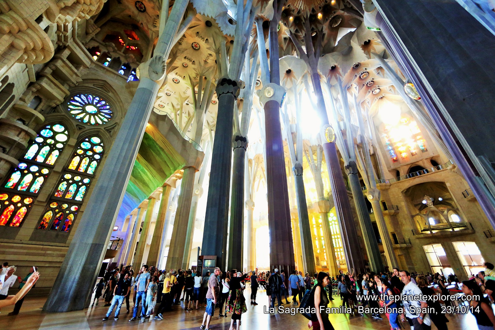 2014-10-23_1444_spain_barcelona_la-sagrada-familia_lr_nw