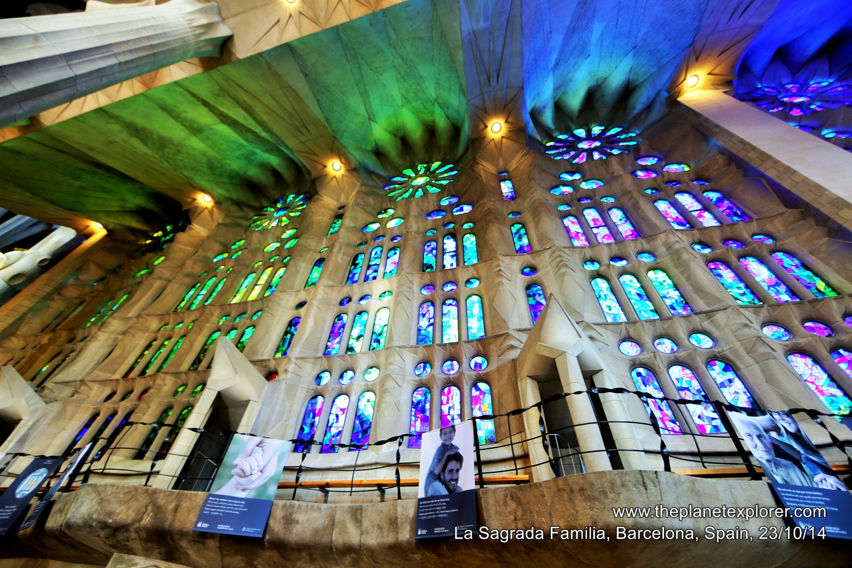 2014-10-23_1500_spain_barcelona_la-sagrada-familia_lr_nw