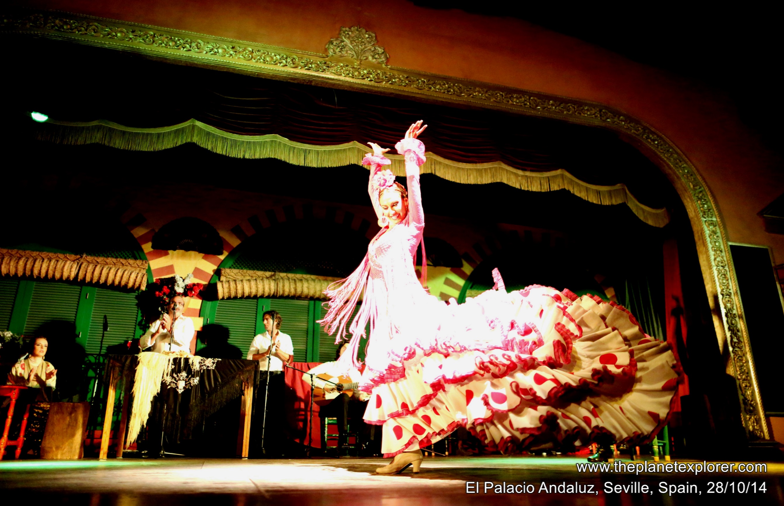 2014-10-28_1939_spain_andalucia_seville_el-palacio-andaluz_lr_nw