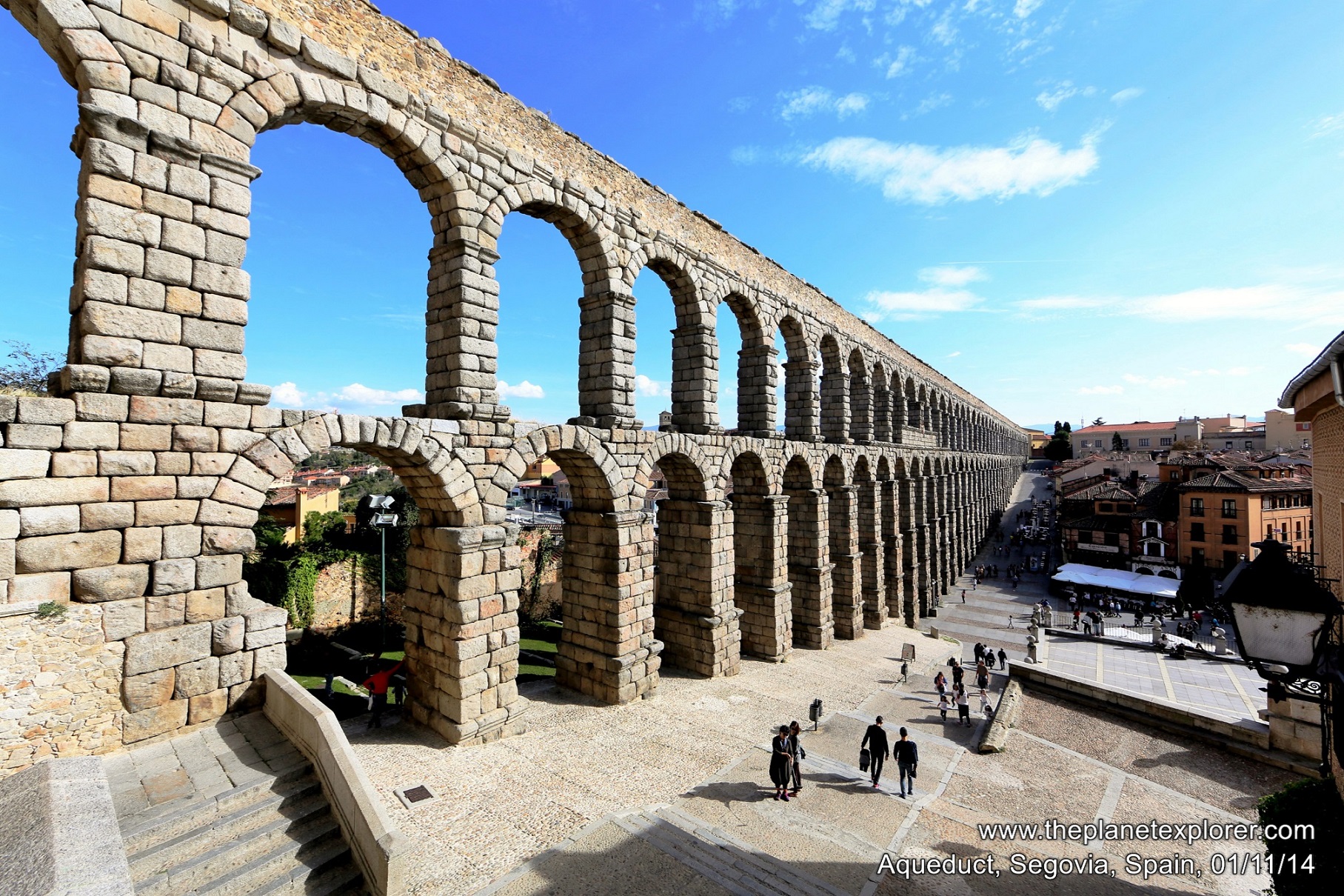 2014-11-01_1405_spain_castilla-y-leon_segovia_aqueduct_lr_nw