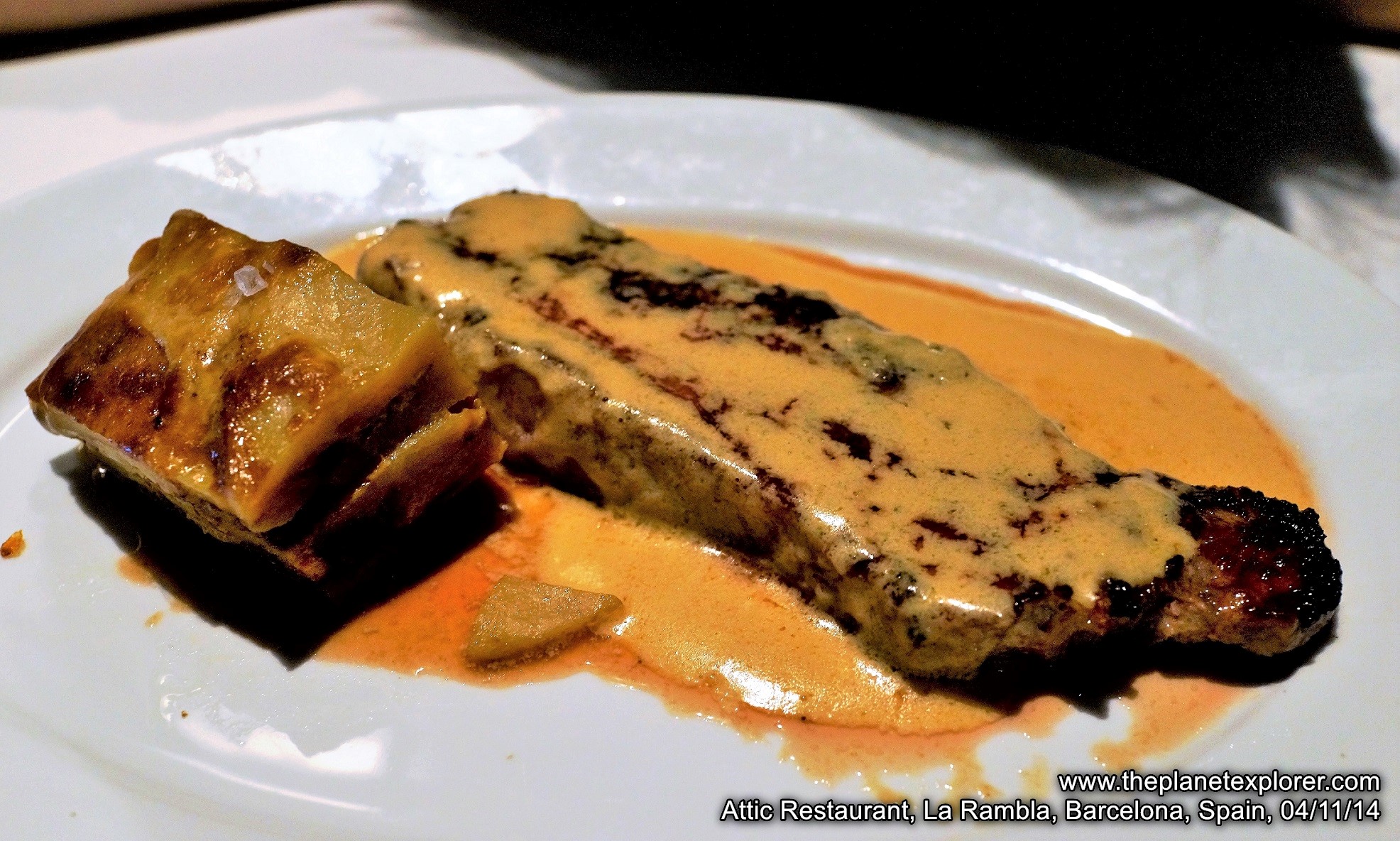 2014-11-04_2226_spain_barcelona_la-rambla_attic-restaurant_steak_lr_www