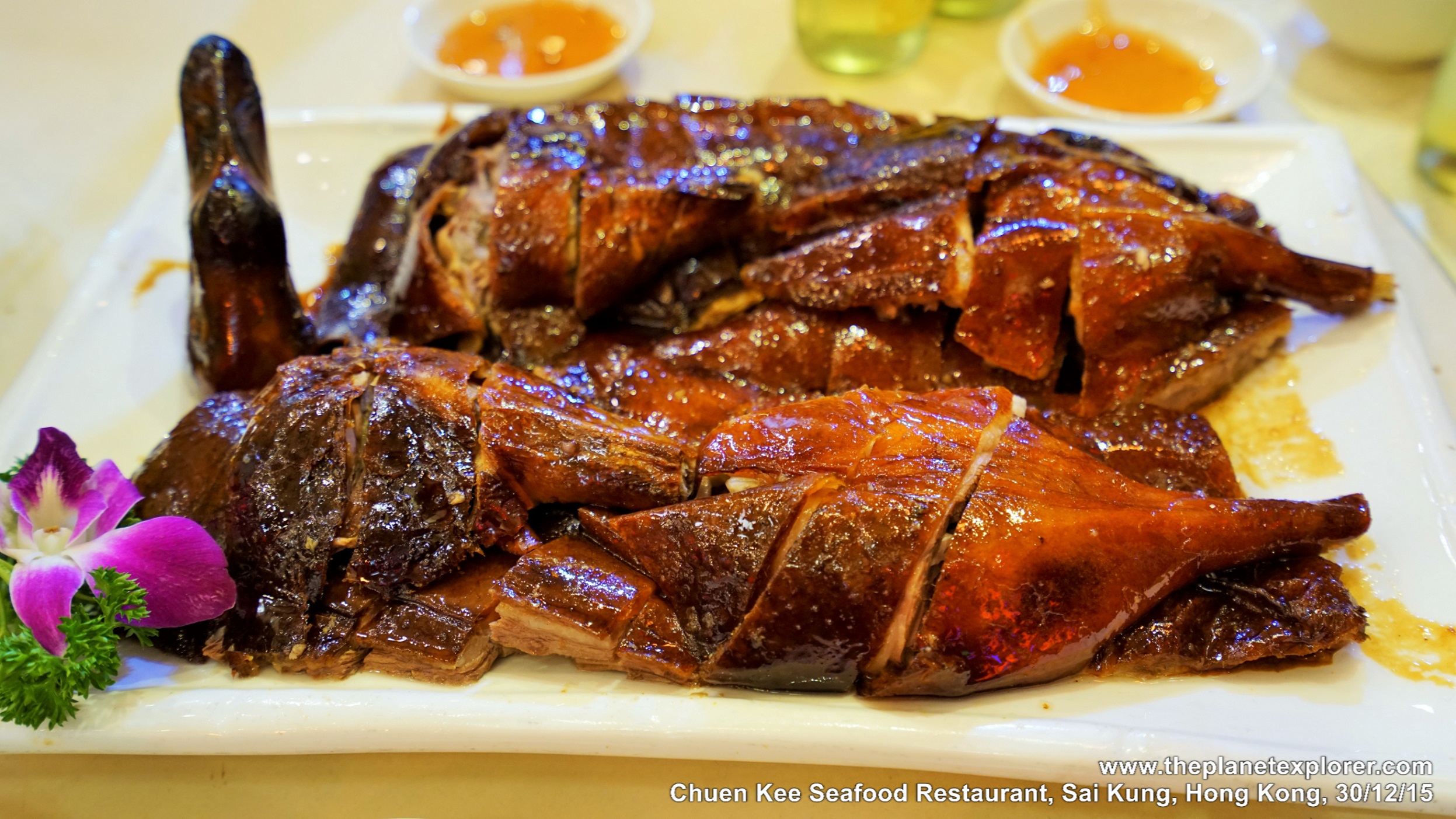 2015-12-30_2038_sai-kung_hk_chuen-kee-seafood-restaurant_goose_dsc01011_lr_nw