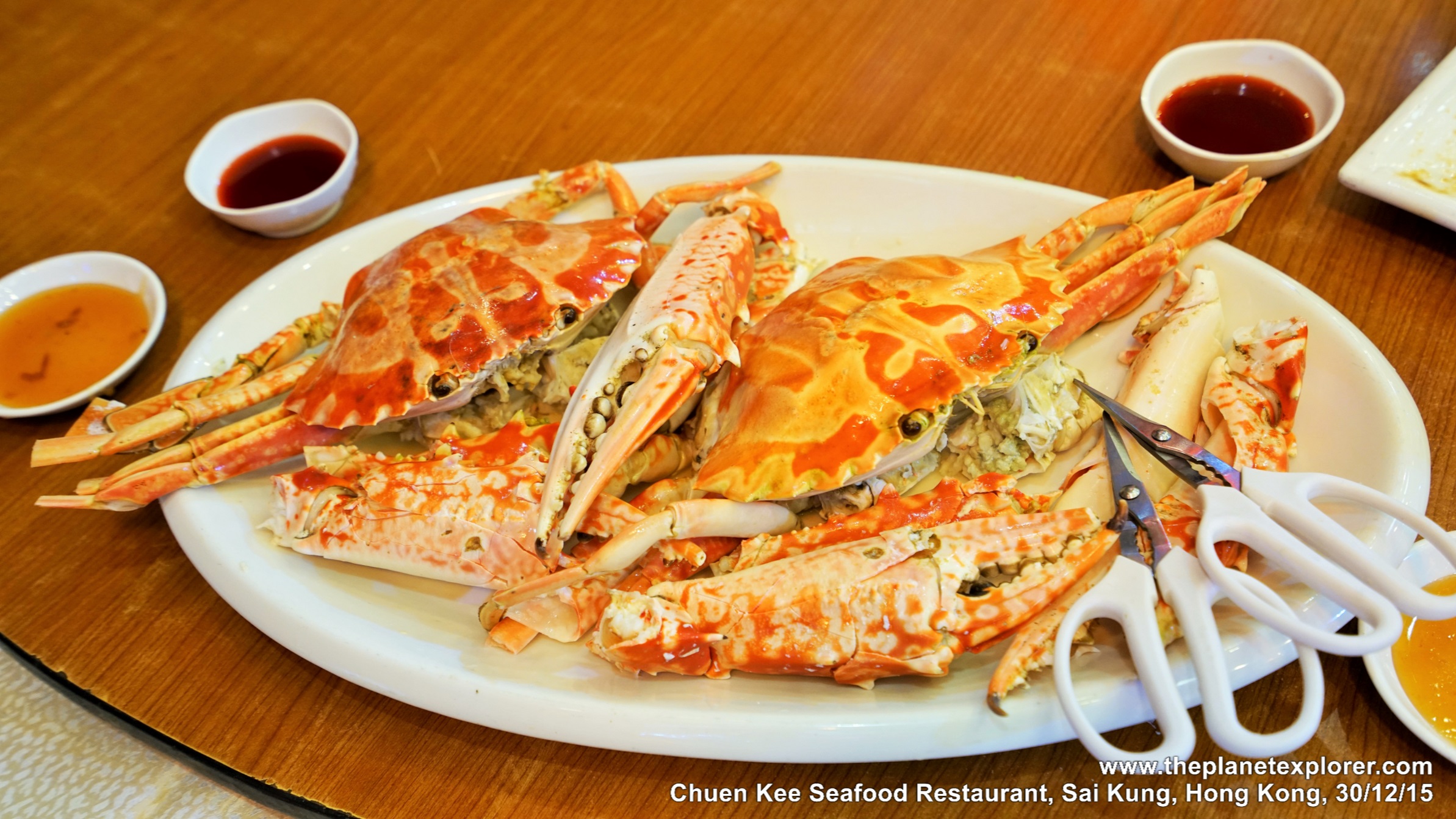 2015-12-30_2052_sai-kung_hk_chuen-kee-seafood-restaurant_flower-crabs_dsc01015_lr_nw