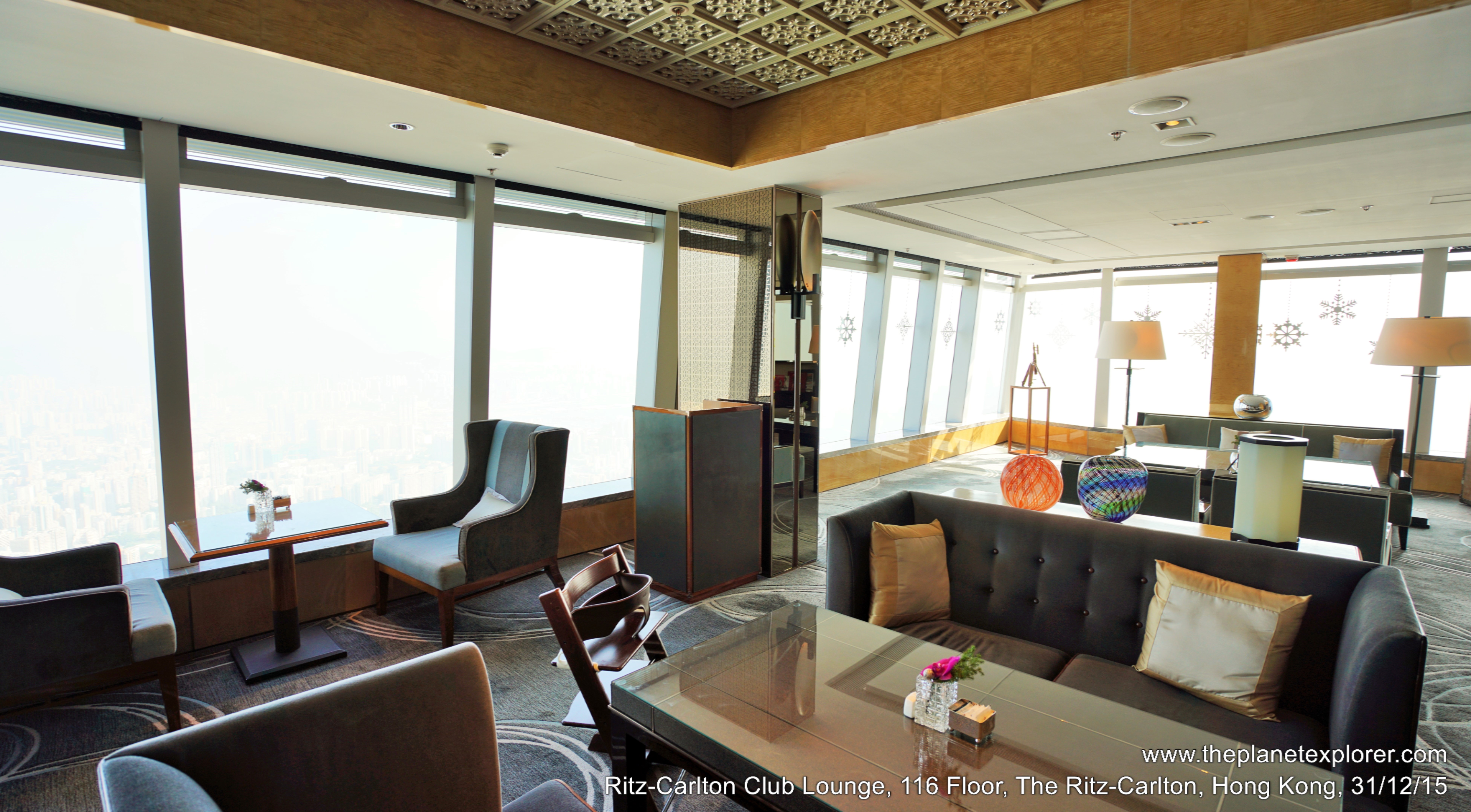 2015-12-31_1130_hk_the-ritz-carlton_ritz-carlton-club-lounge_116-floor_dsc01106_hr_nw
