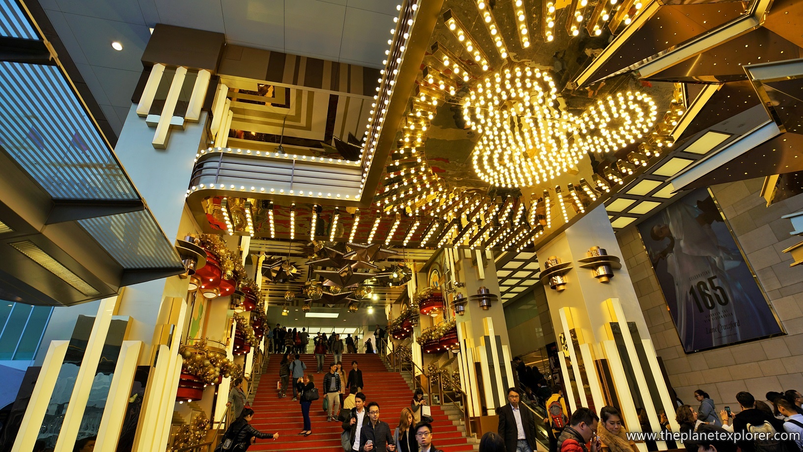 2015-12-31_1738_hk_tsim-sha-tsui_harbour-city_dsc01225_lr_