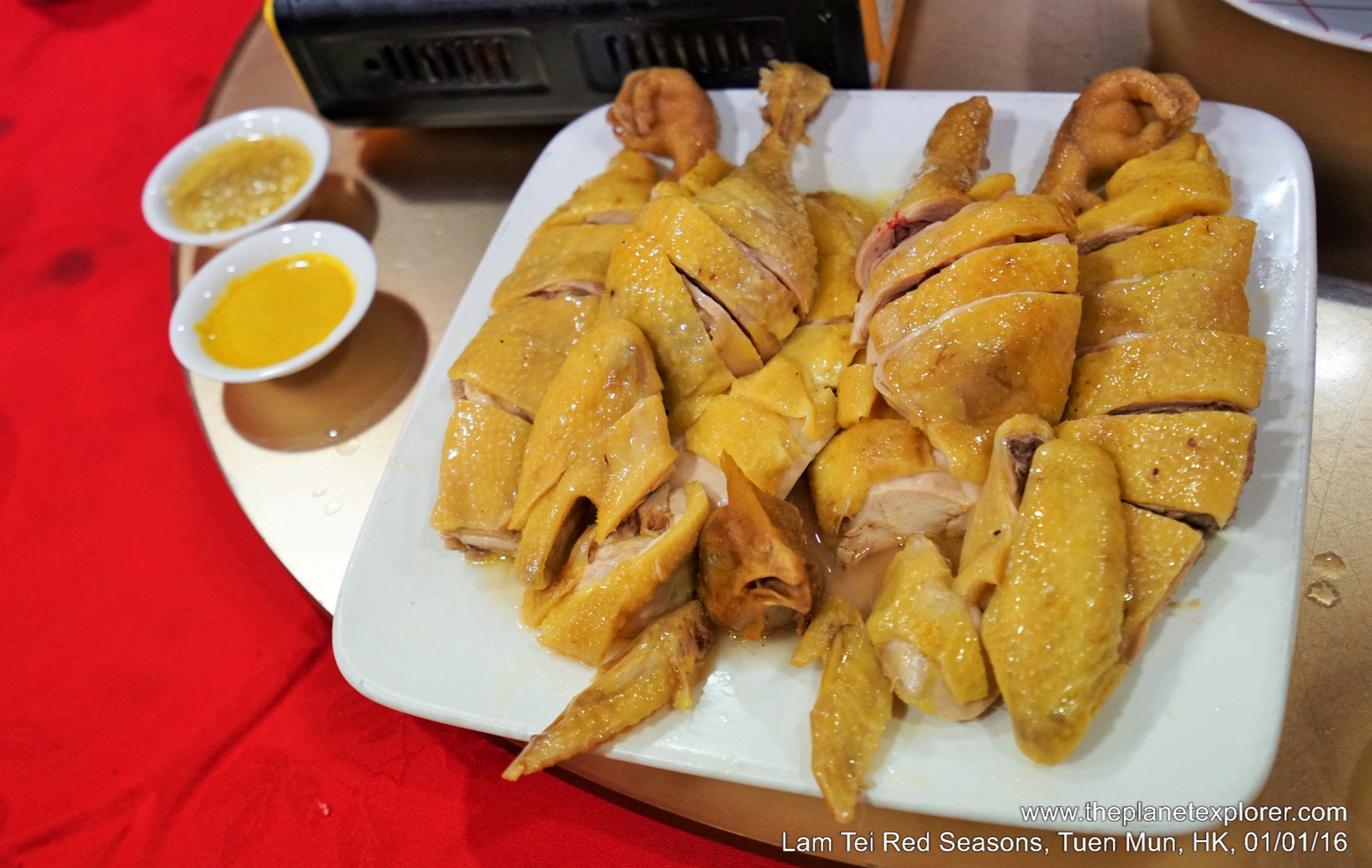 2016-01-01_1811_hk_tuen-mun_lam-tei-red-seasons_steamed-chicken_dsc01987_lr_nw
