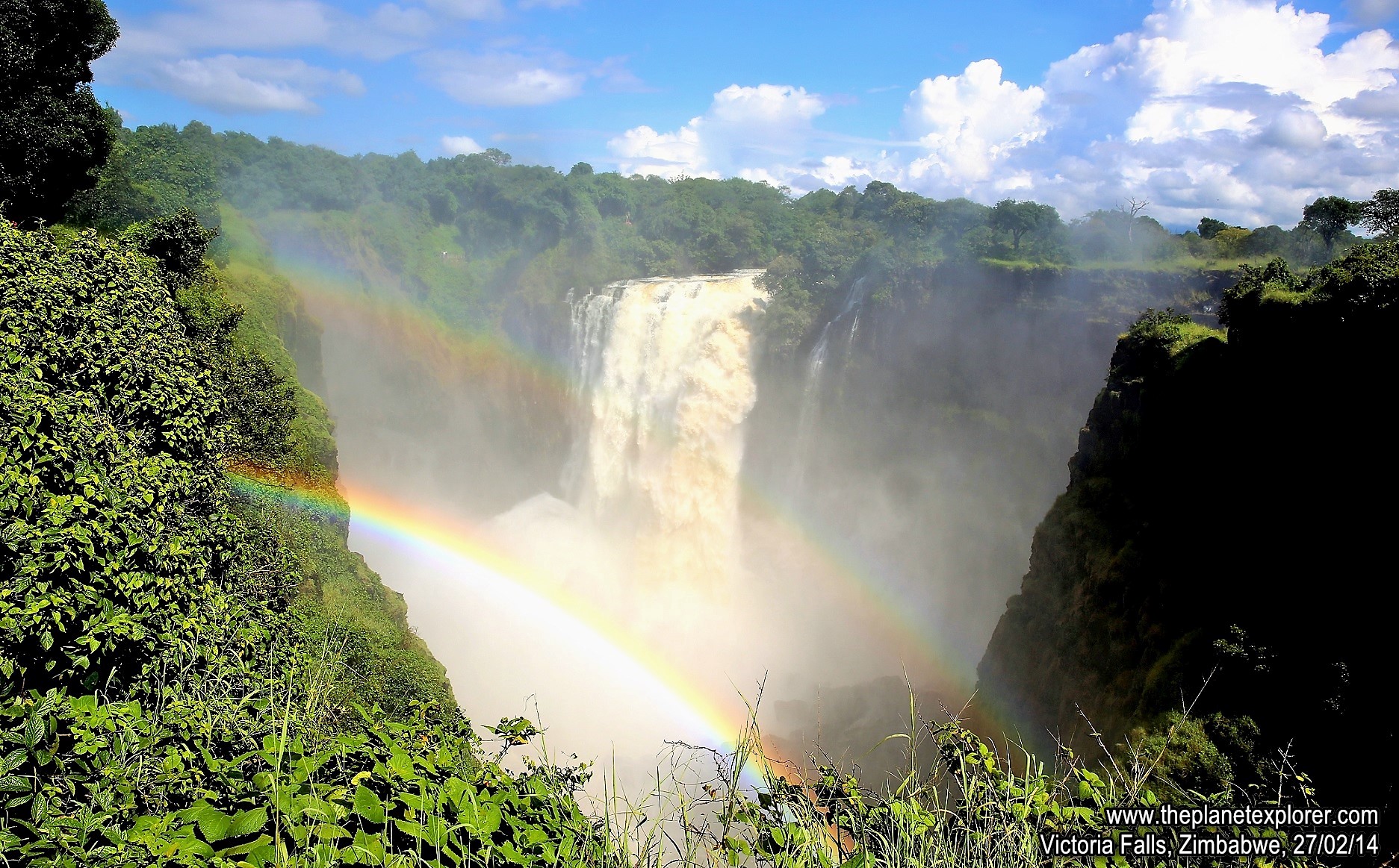 2014-02-27_0953_Zimbabwe_Victoria Falls_Rainbow_LR_@@www