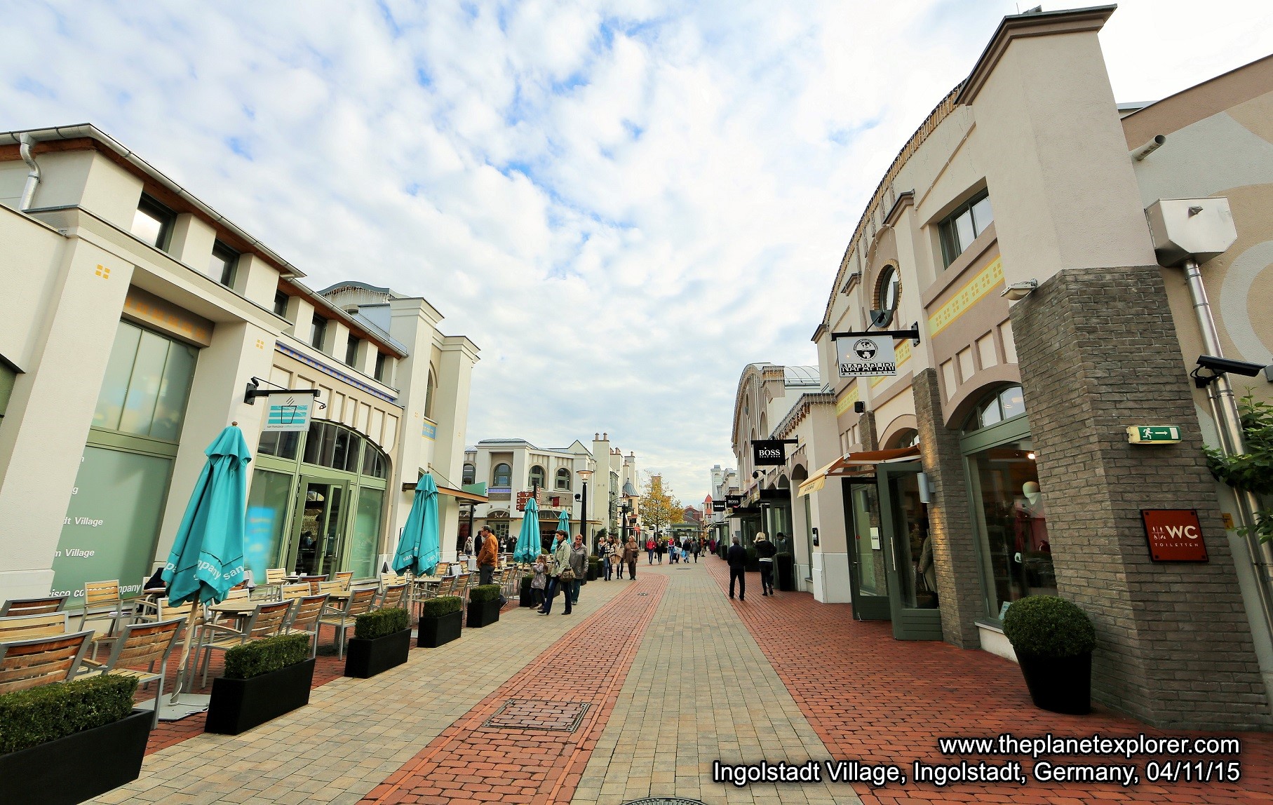 2015-11-04_1125_germany_ingolstadt_ingolstadt-village_q03a0159_lr_nw