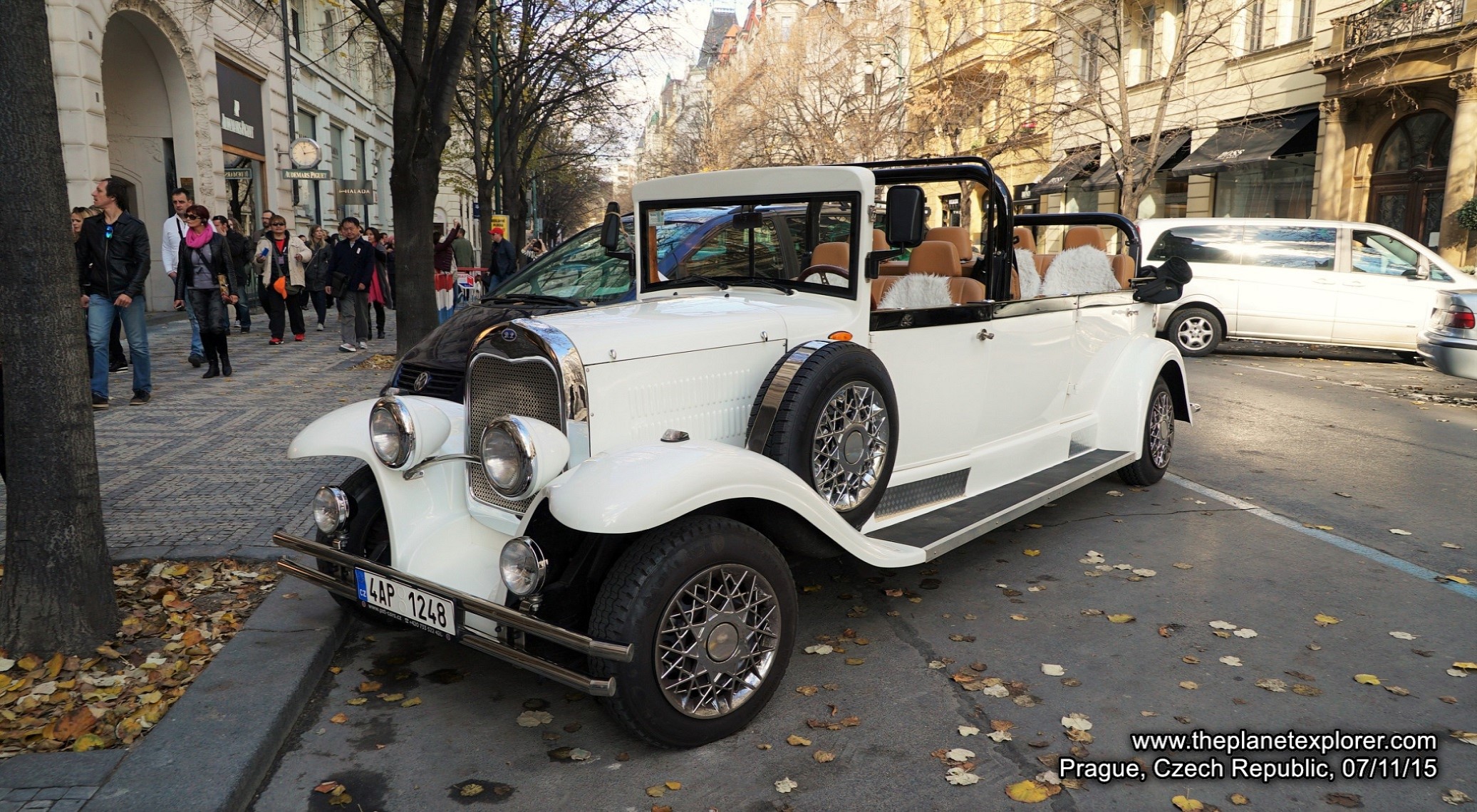 2015-11-08_1114_czech-republic_prague_car_dsc08713_lr_nw