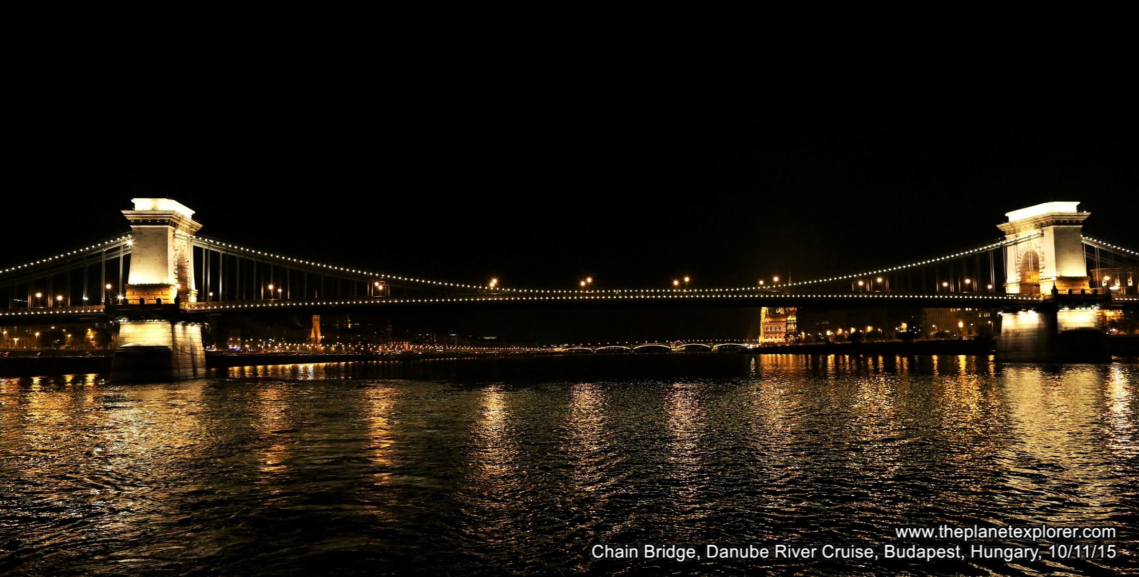 2015-11-09_2017_hungary_budapest_danube-river-cruise_chain-bridge_5dmk3_q03a1925_lr_nw
