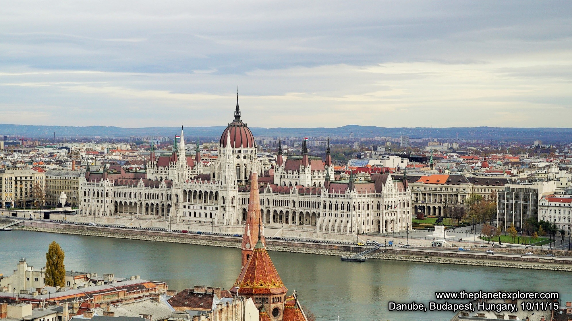 2015-11-10_1002_hungary_budapest_danube_s7_dsc09288_lr_nw