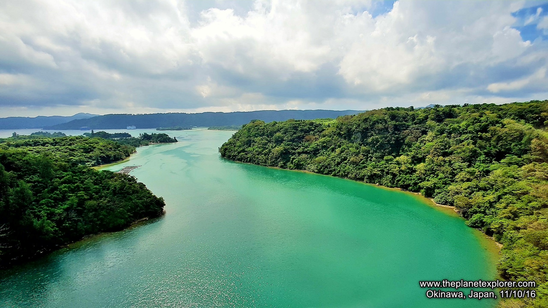 2016-10-11_1210_japan_okinawa_sn7_lr_nw