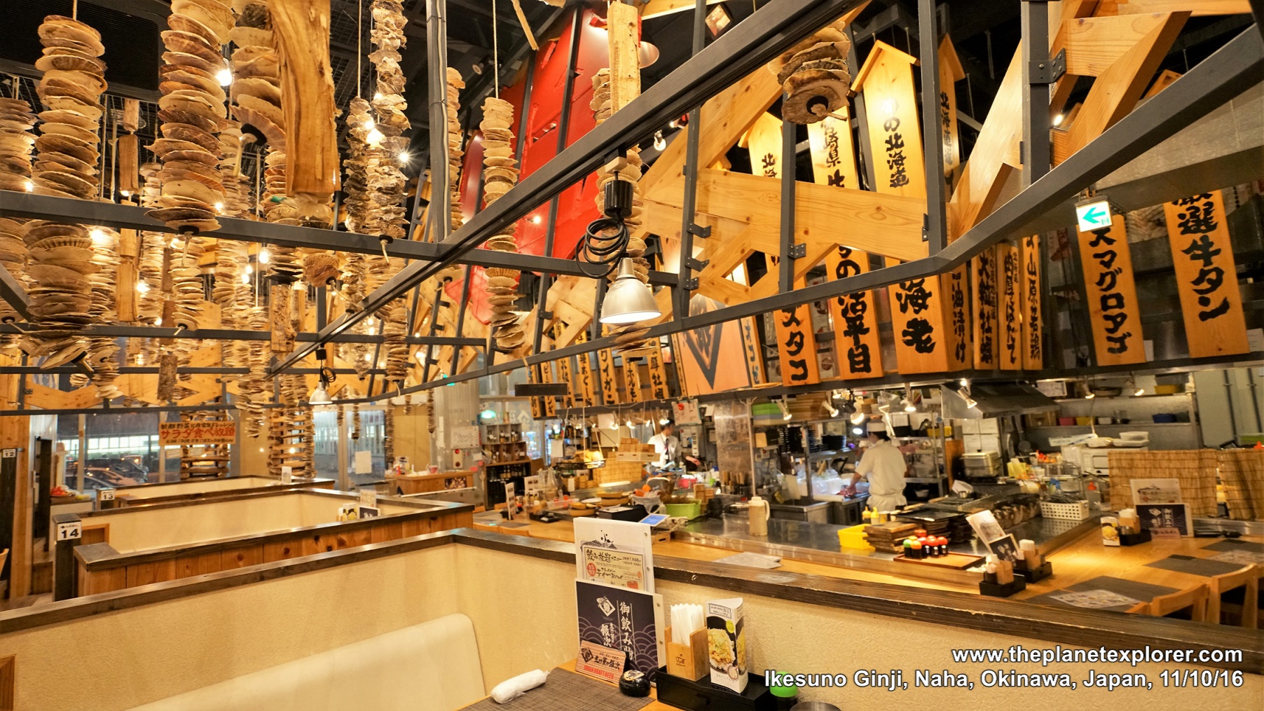 2016-10-11_1853_japan_okinawa_naha_ikesuno-ginji_dsc01415_lr_nw