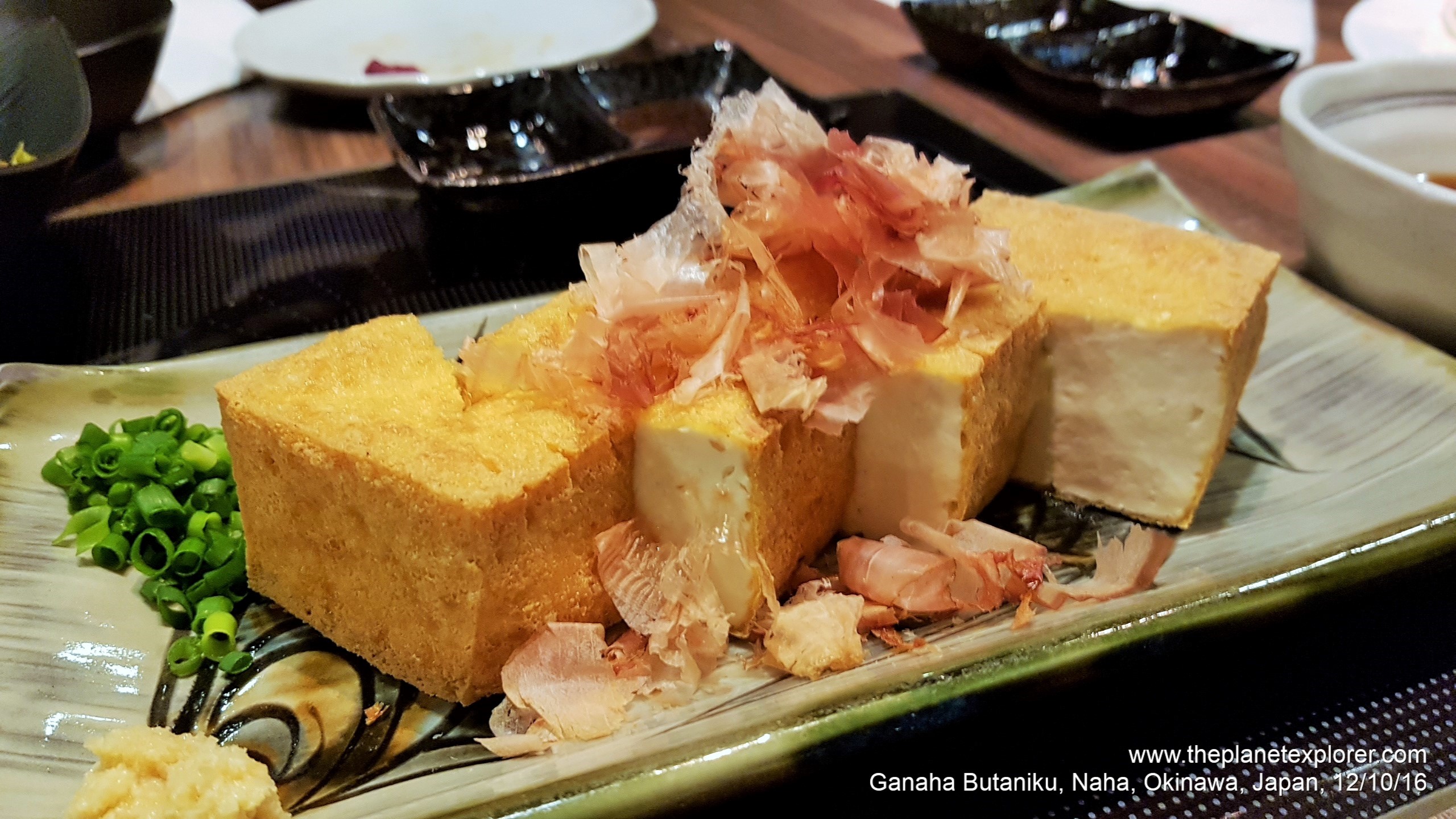 2016-10-12_2003_japan_okinawa_naha_ganaha-butaniku_sn7_hr_nw