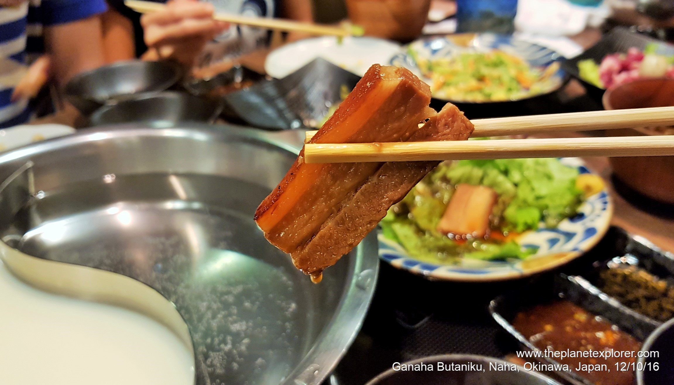 2016-10-12_2022_japan_okinawa_naha_ganaha-butaniku_sn7_hr_nw