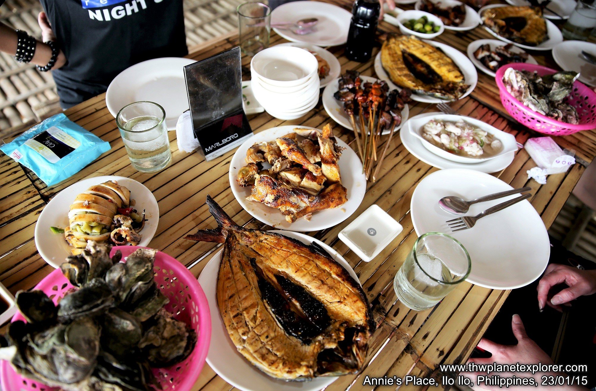 2015-01-23_1440_philippines_ilo-ilo_annies-place_food_q03a4282_lr_www