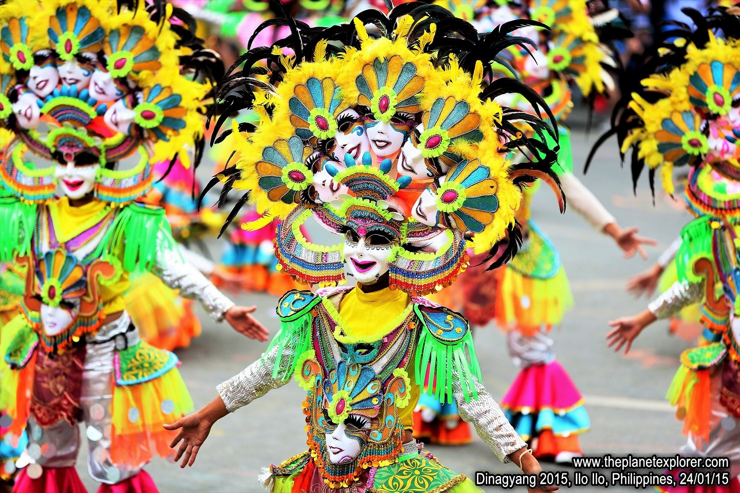 2015-01-24_1010_Philippines_Ilo Ilo_Dinagyang 2015_Q03A4968_LR_@@www