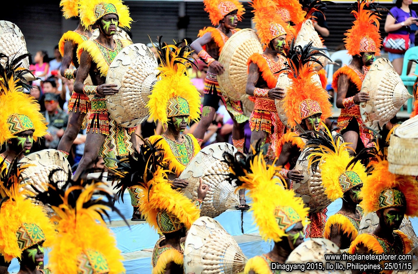 2015-01-25_0941_Philippines_Ilo Ilo_Dinagyang 2015_Q03A5287_LR_@@www