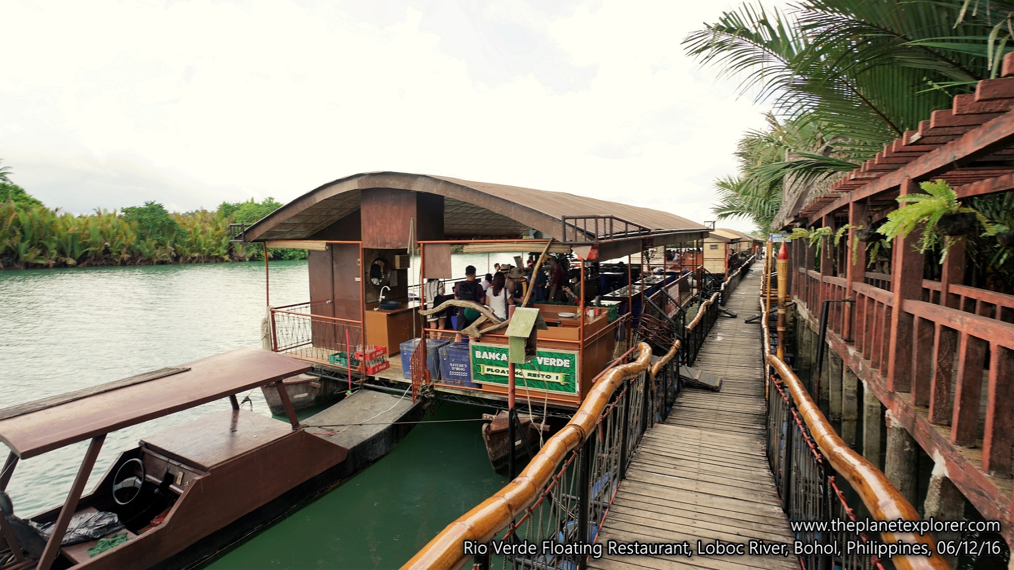 2016-12-06_1240_philippines_bohol_loboc-river_rio-verde-floating-restaurant_dsc04610_lr_www