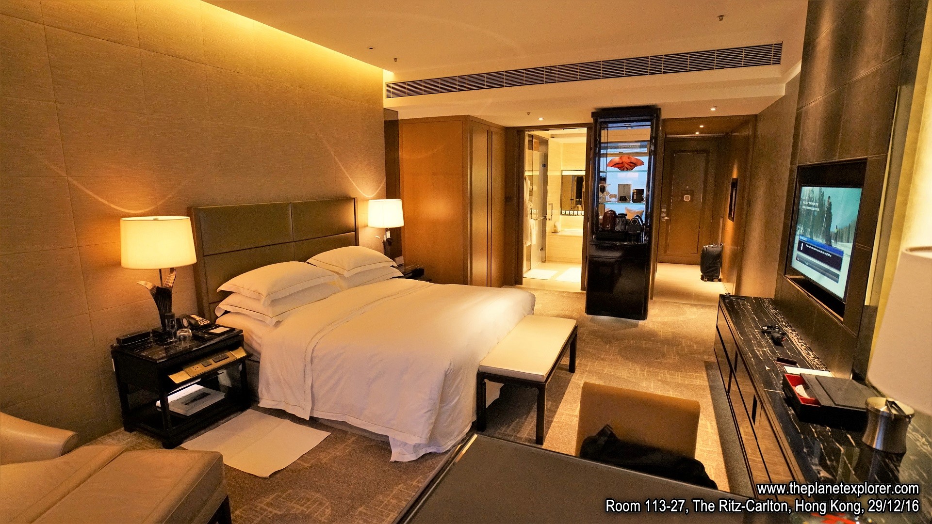 2016-12-29_1753_HK_The Ritz-Carlton_Rm 113-27_a7r2_DSC05070_LR_@www