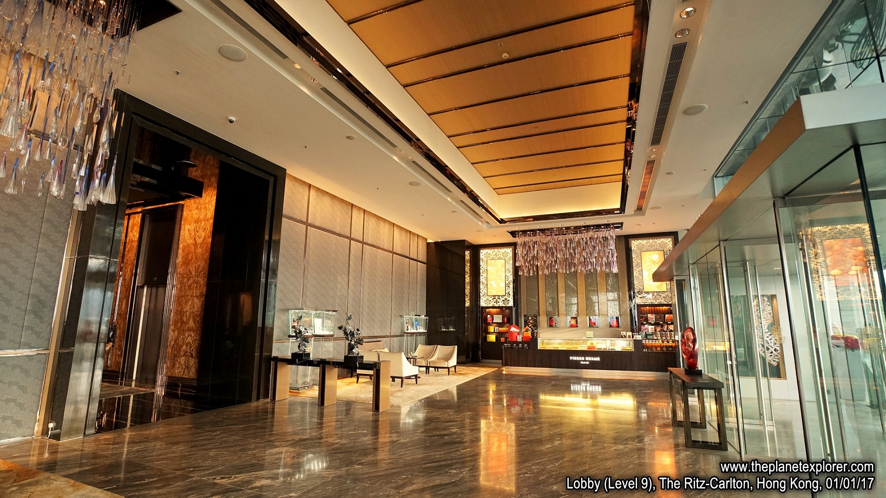 2017-01-01_1712_HK_The Ritz-Carlton_Lobby (9)_a7r2_DSC05818_LR_@www