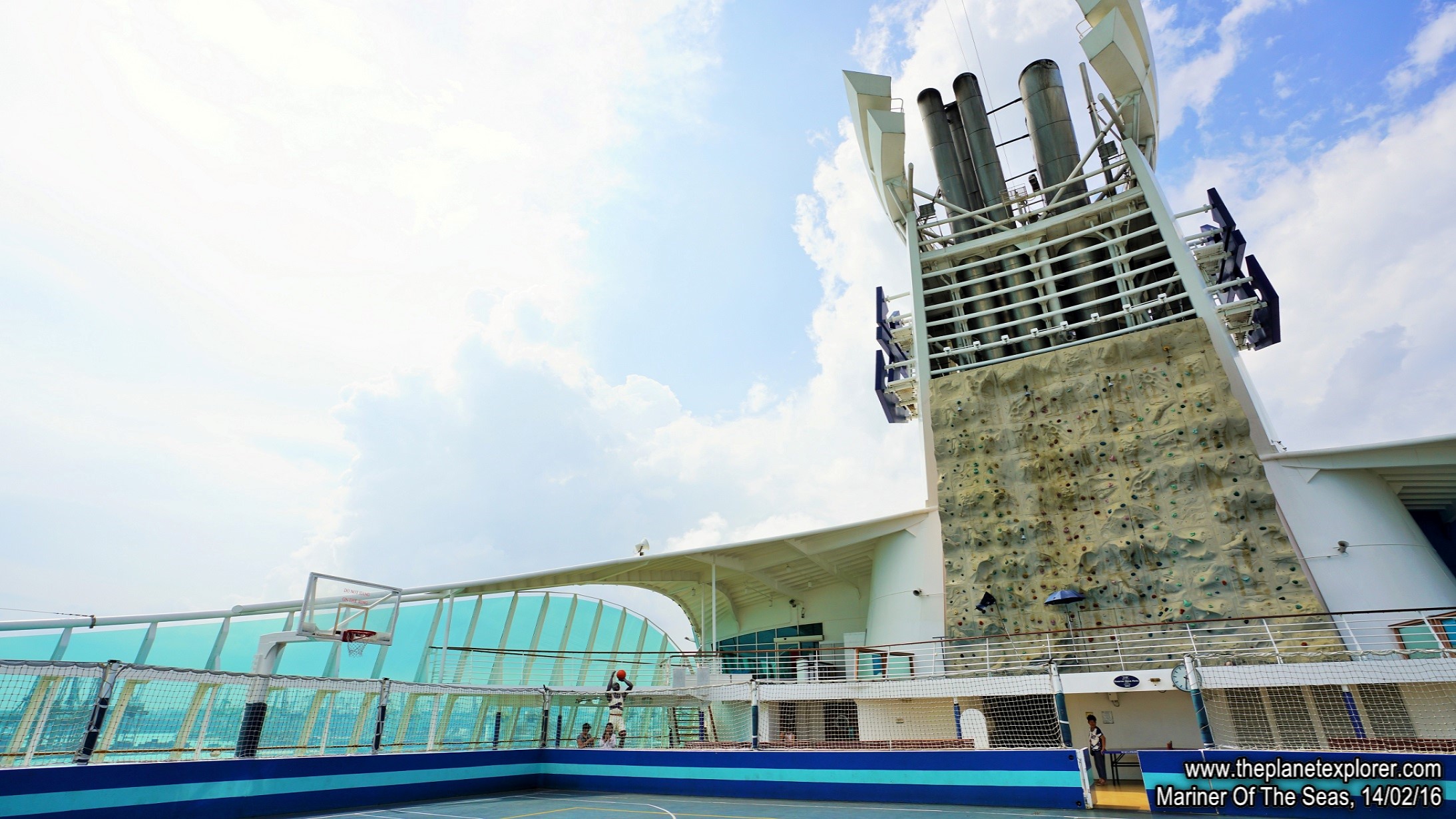2016-02-14_1531_Mariner Of The Seas_Basketball Court_DSC03559_s7R2_LR_@www