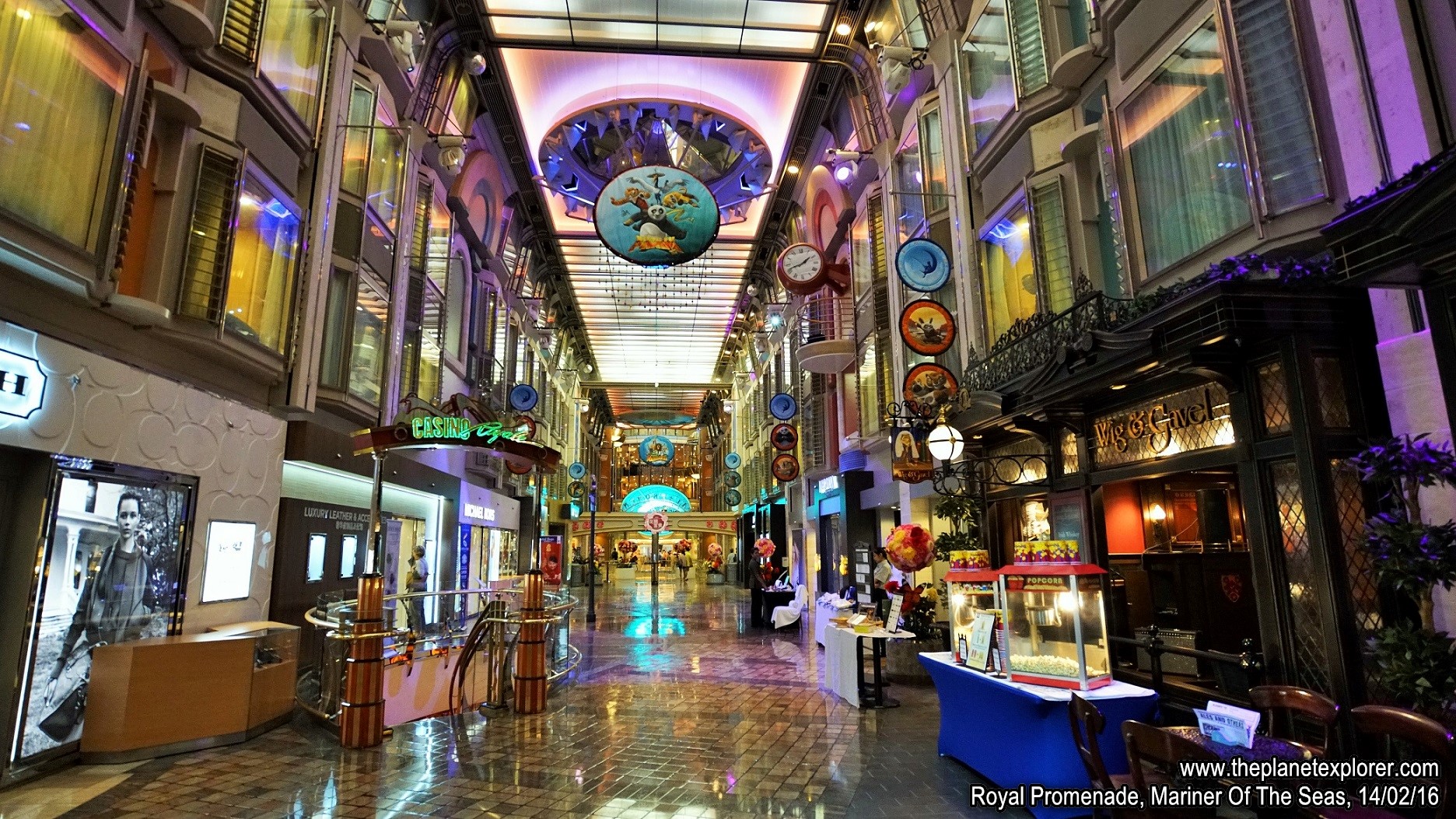 2016-02-14_1556_Mariner Of The Seas_Royal Promenade_DSC03506_s7R2_LR_@www