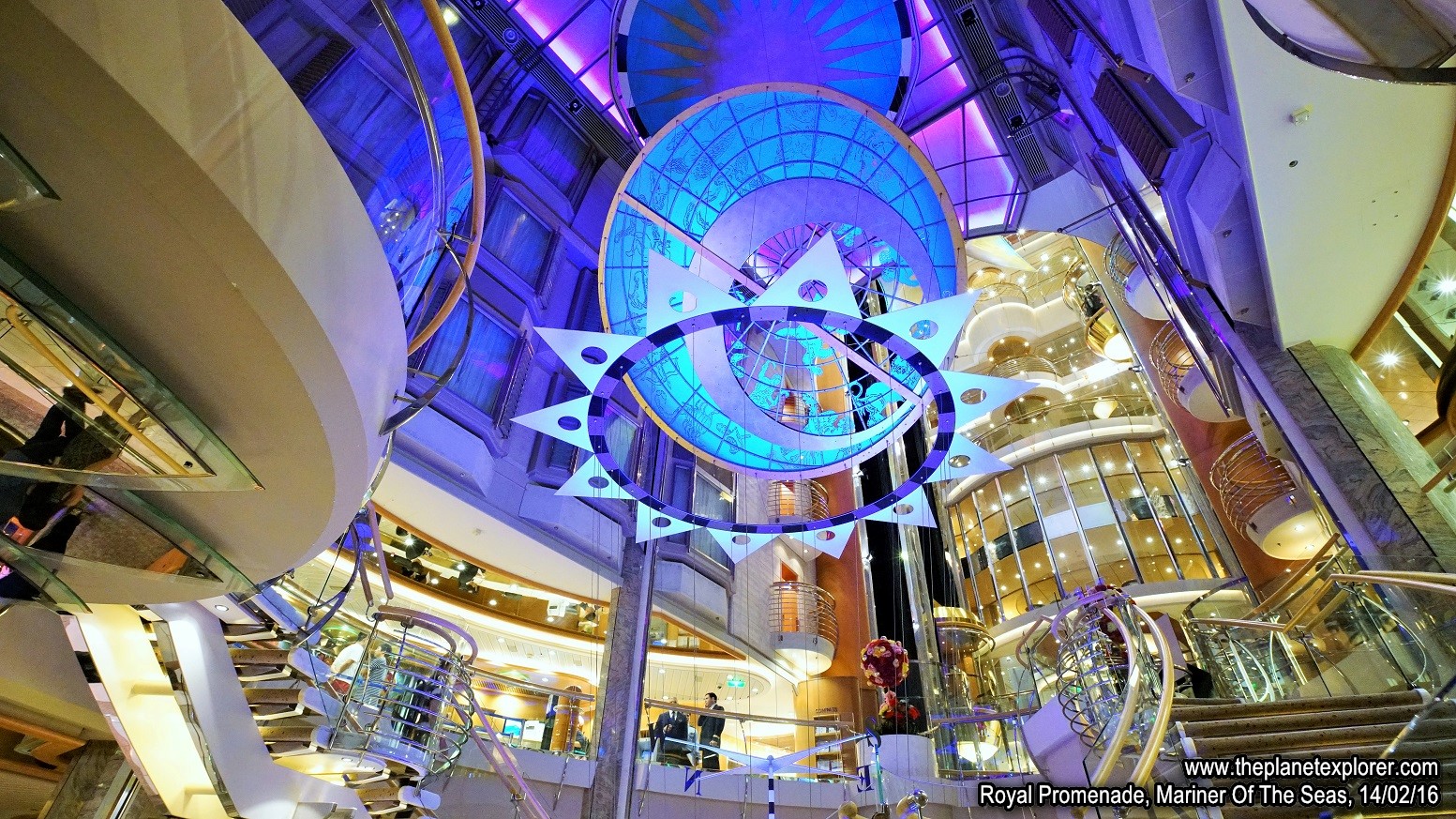 2016-02-14_1559_Mariner Of The Seas_Royal Promenade_DSC03869_s7R2_LR_@www