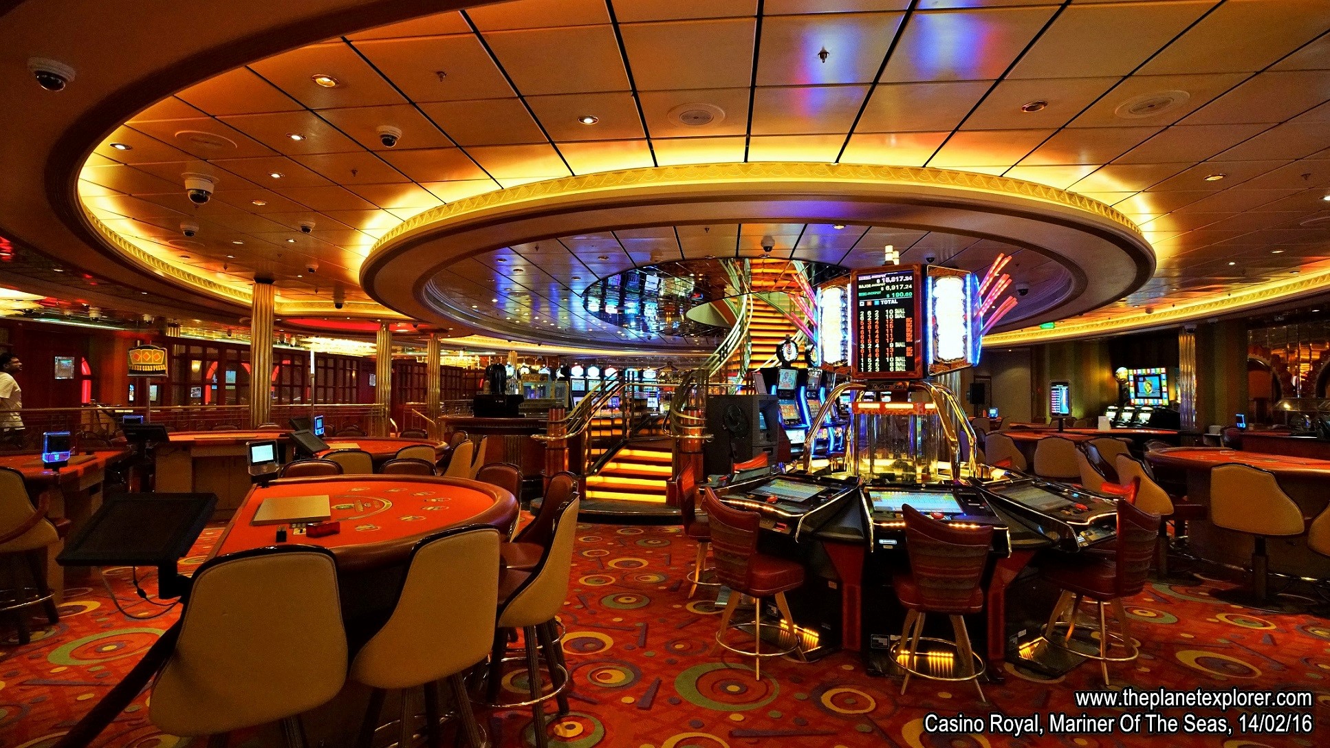2016-02-14_1602_Mariner Of The Seas_Casino Royal_s7R2_DSC03881_LR_@www