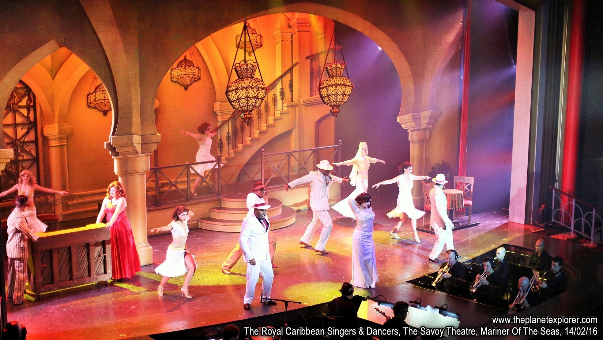 2016-02-14_2209_Mariner Of The Seas_The Savoy Theatre_The Royal Caribbean Singers & Dancers_Q03A7983_c5DMk3_LR_@www