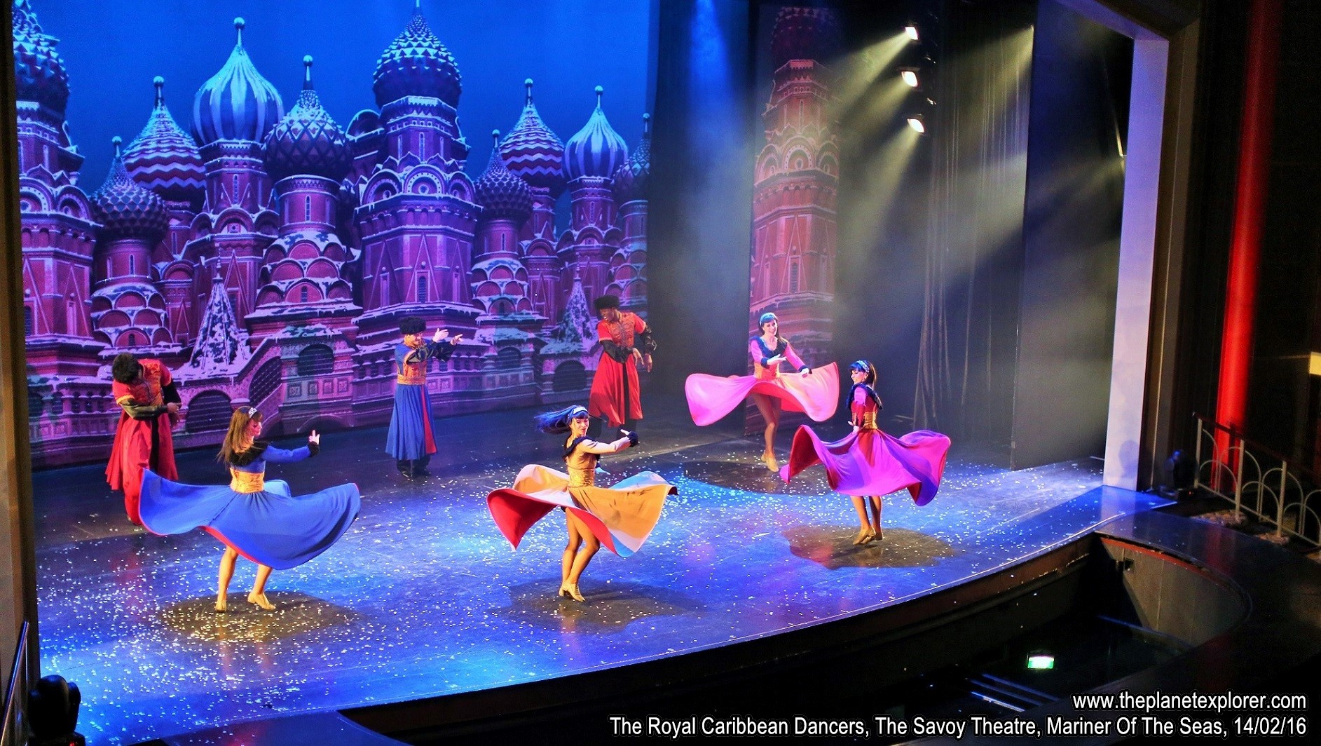 2016-02-14_2215_Mariner Of The Seas_The Savoy Theatre_The Royal Caribbean Dancers_Q03A8033_c5DMk3_LR_@www