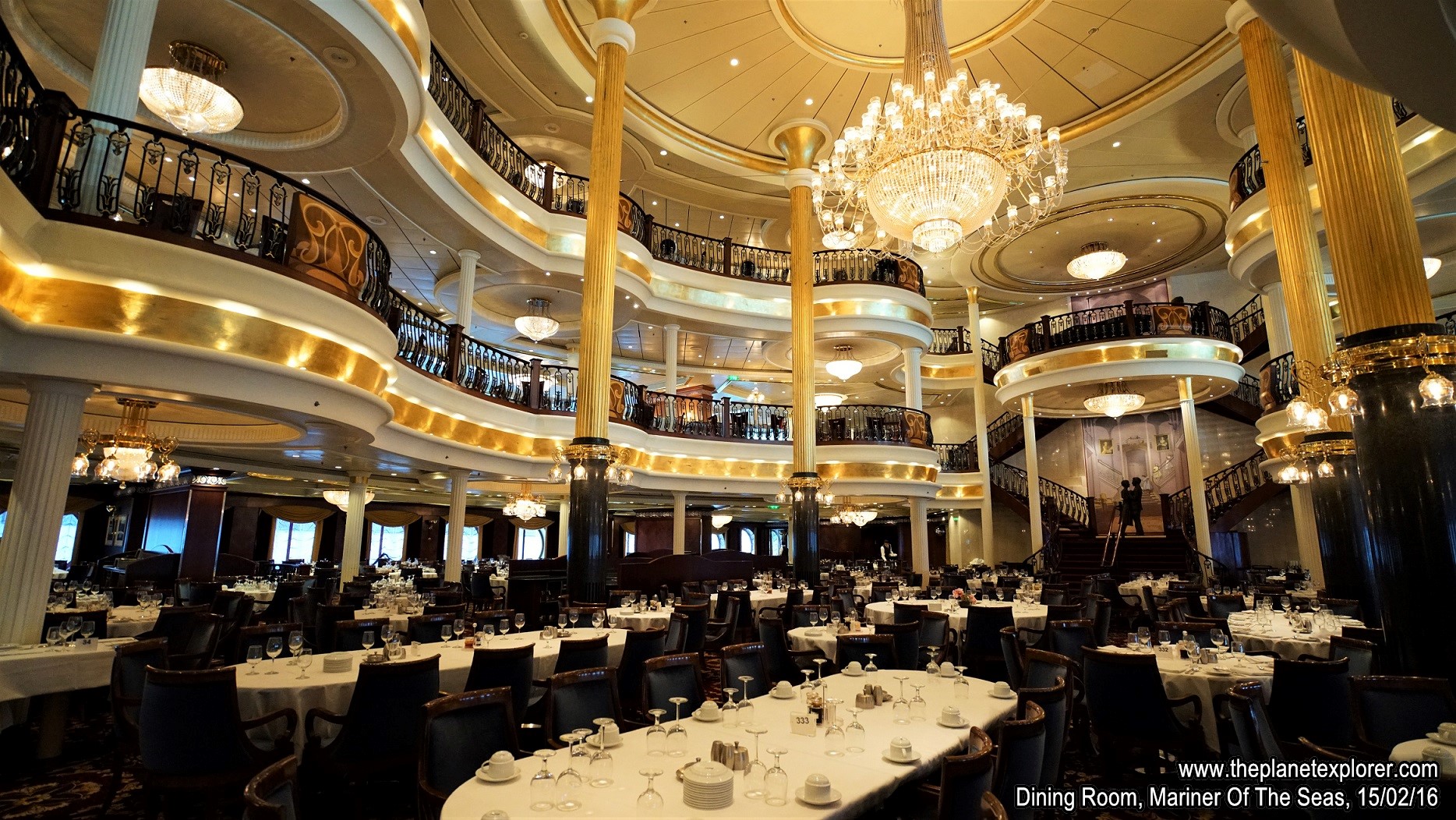 2016-02-15_2103_Mariner Of The Seas_Dining Room_s7R2_DSC03607_LR_@www