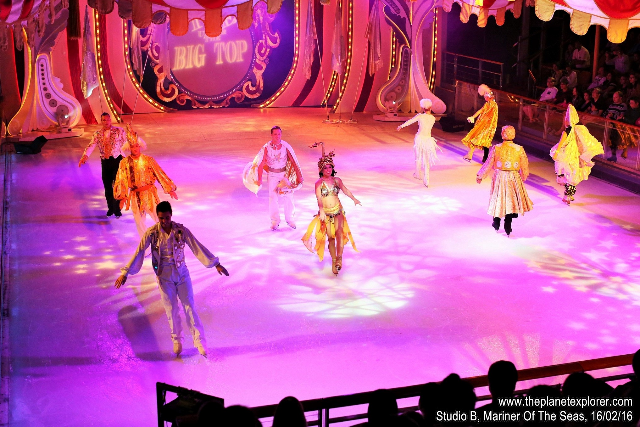 2016-02-16_1853_Mariner Of The Seas_Studio B_Ice Under The Big Top_Q03A8376_c5DMk3_LR_@www
