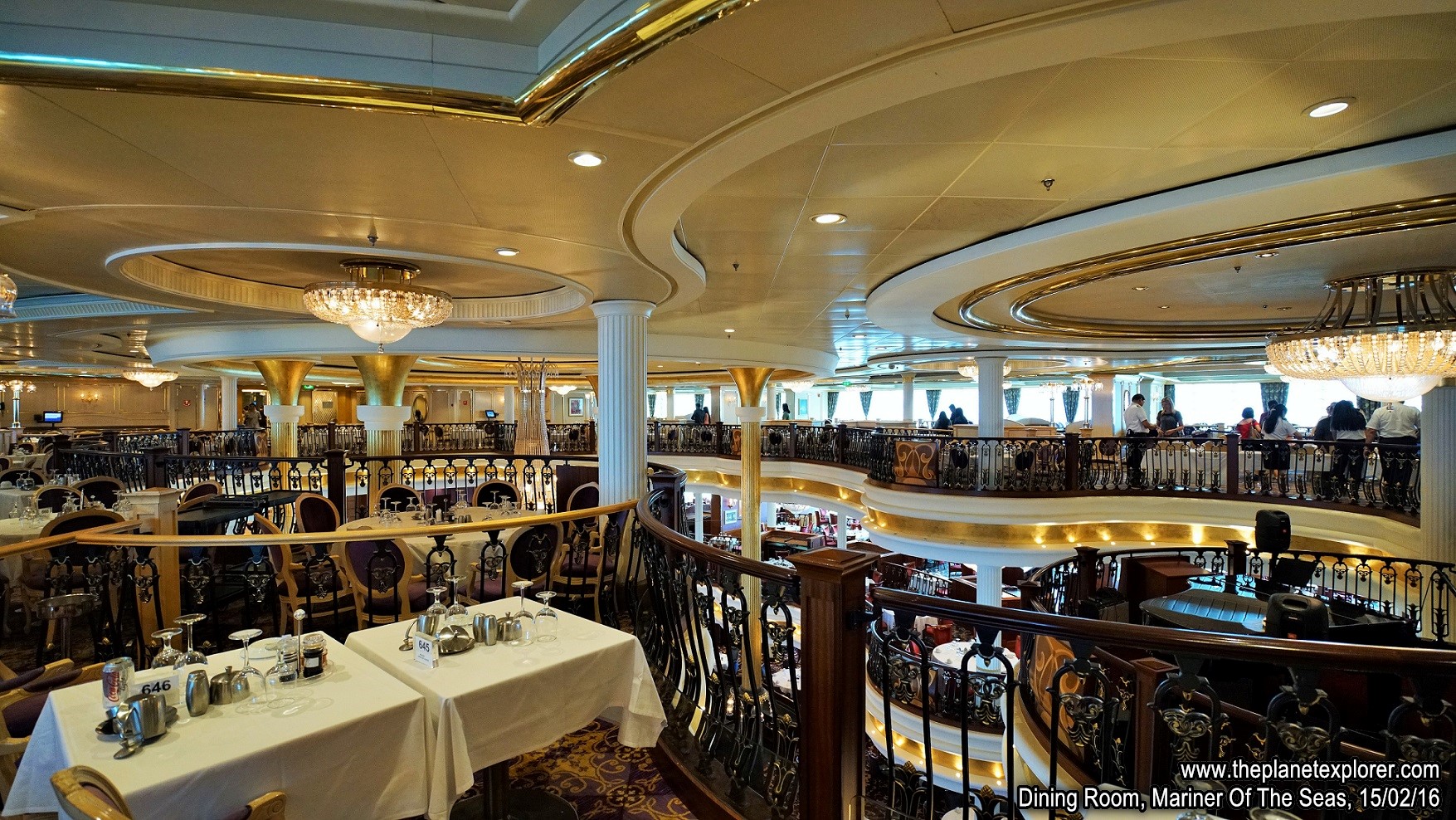 2016-02-18_1447_Mariner Of The Seas_Dining Room_s7R2_DSC04779_LR_@www