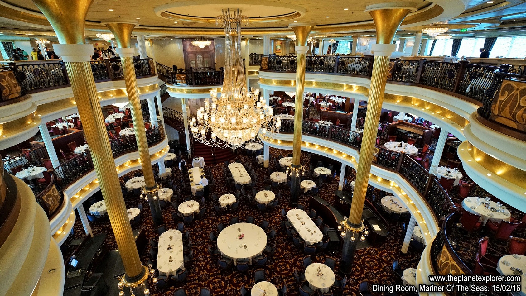 2016-02-18_1449_Mariner Of The Seas_Dining Room_s7R2_DSC04783_LR_@www