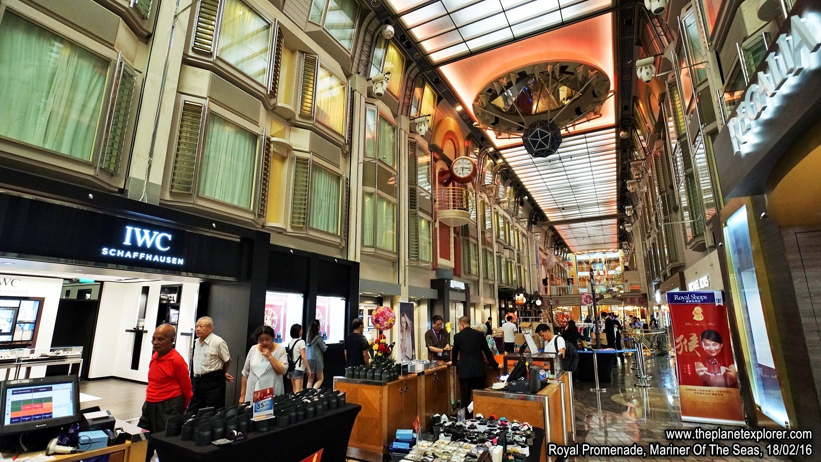 2016-02-18_1816_Mariner Of The Seas_Royal Promenade_DSC04879_s7R2_LR_@www