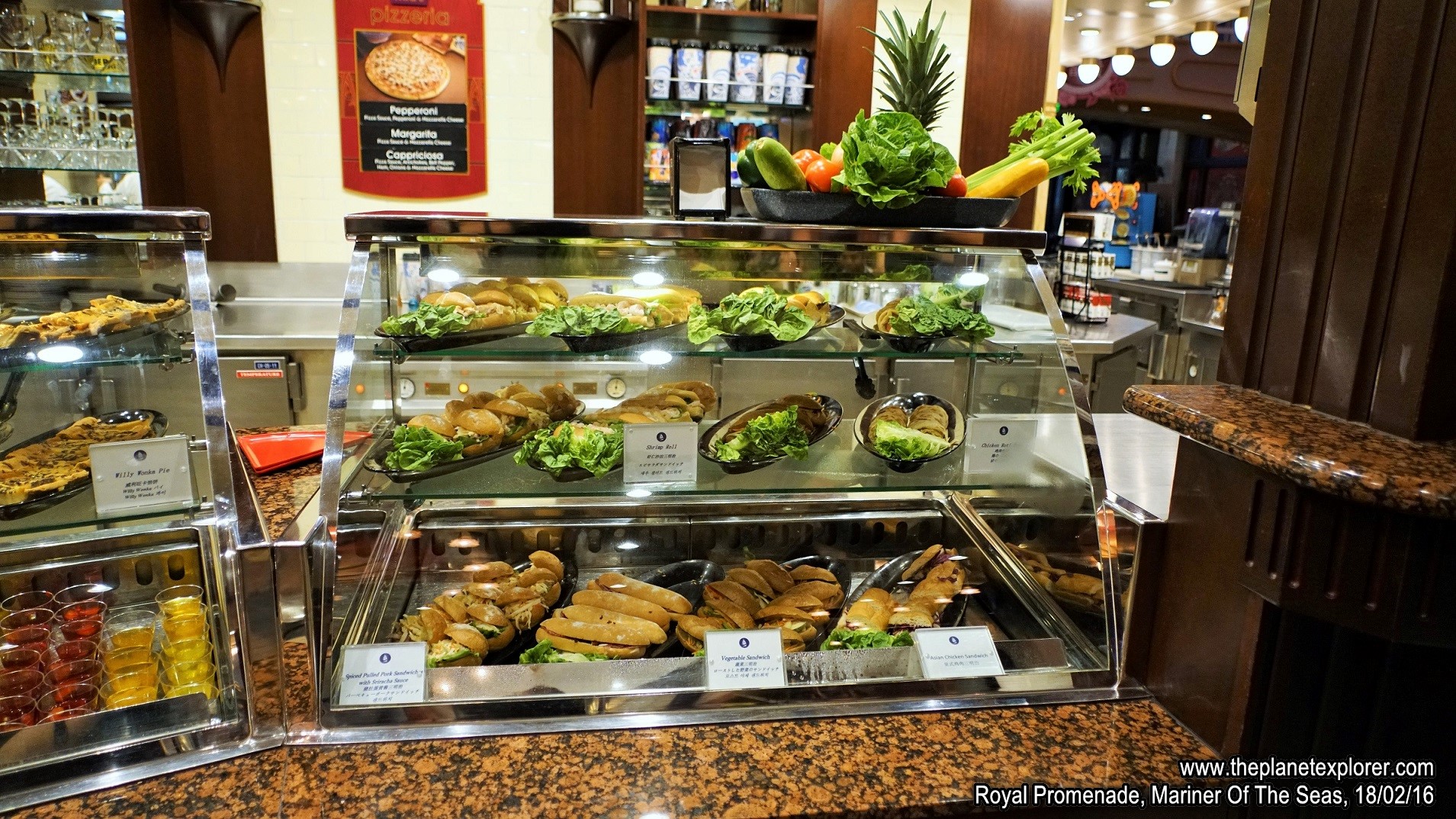 2016-02-18_1842_Mariner Of The Seas_Royal Promenade_Food_DSC04893_s7R2_LR_@www