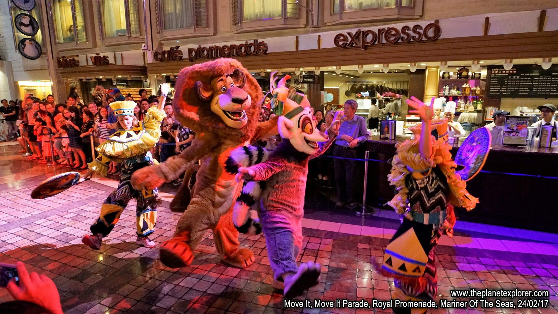 2017-02-24_1710_Mariner Of The Seas_Royal Promenade_Move It, Move It Parade_DSC06781_s7R2_LR_@www