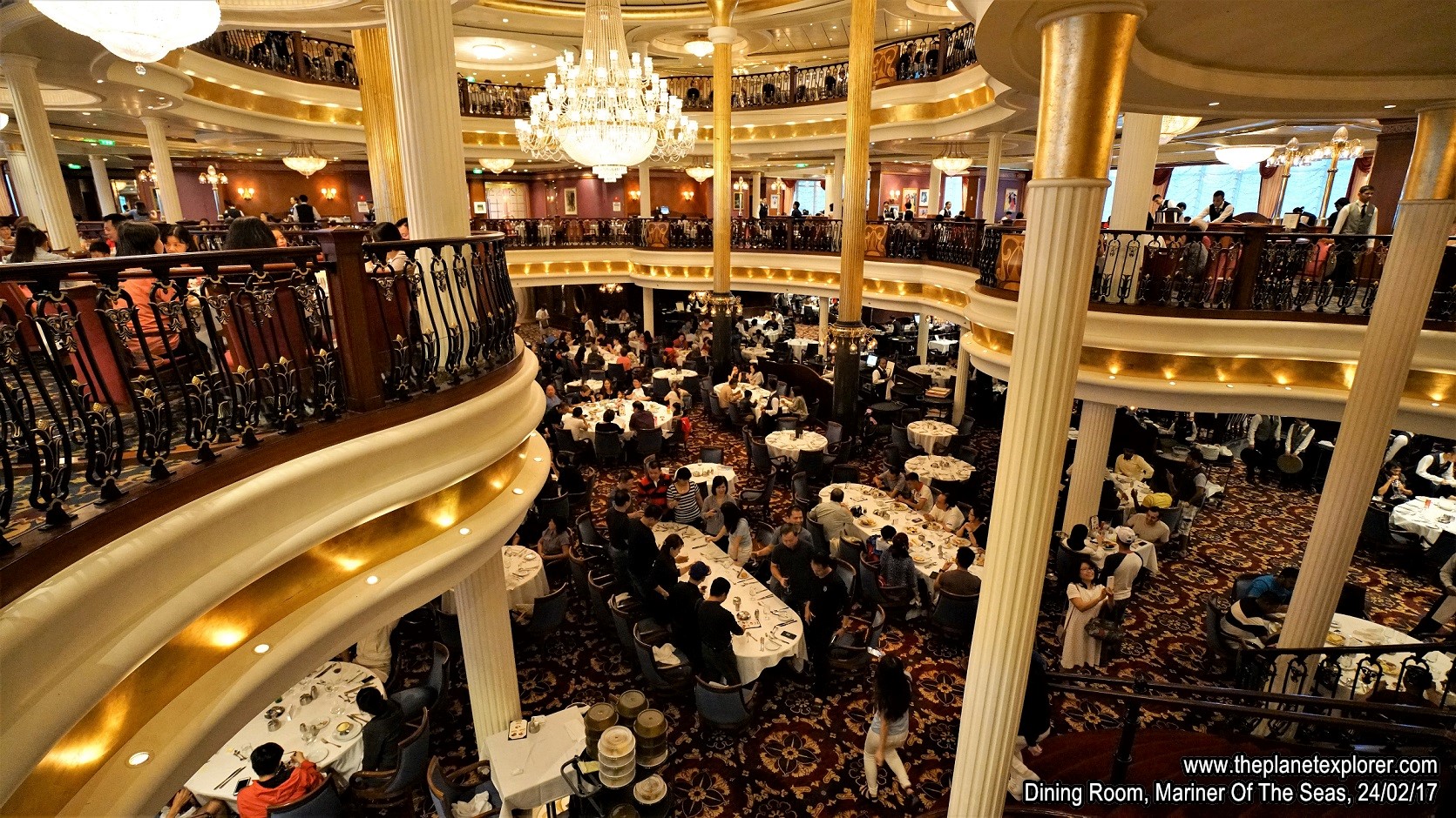 2017-02-24_1901_Mariner Of The Seas_Dining Room_DSC06832_s7R2_LR_@www