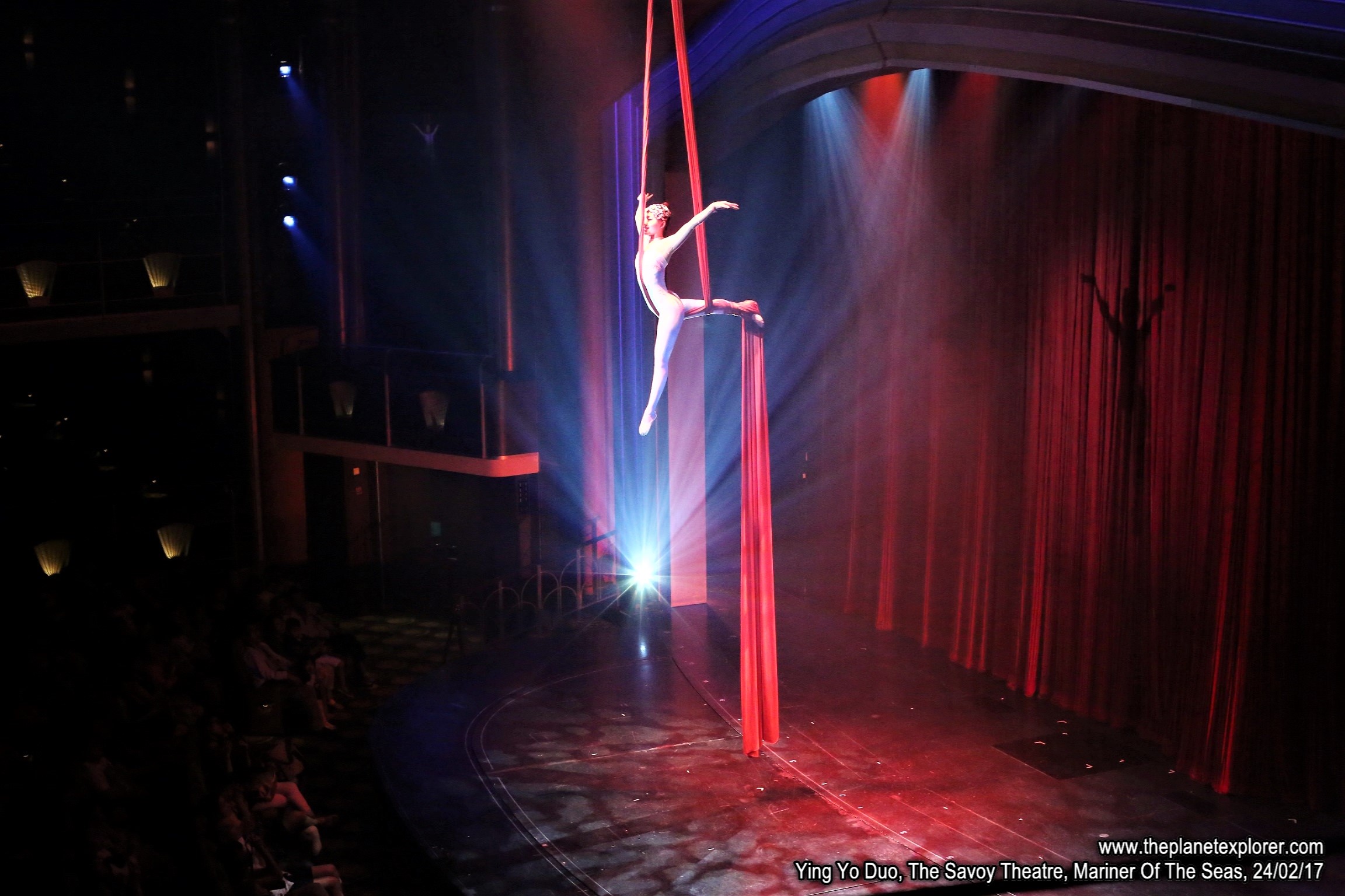 2017-02-24_2157_Mariner Of The Seas_The Savoy Theatre_Ying Yo Duo_Q03A3621_c5DMk3_LR_@www