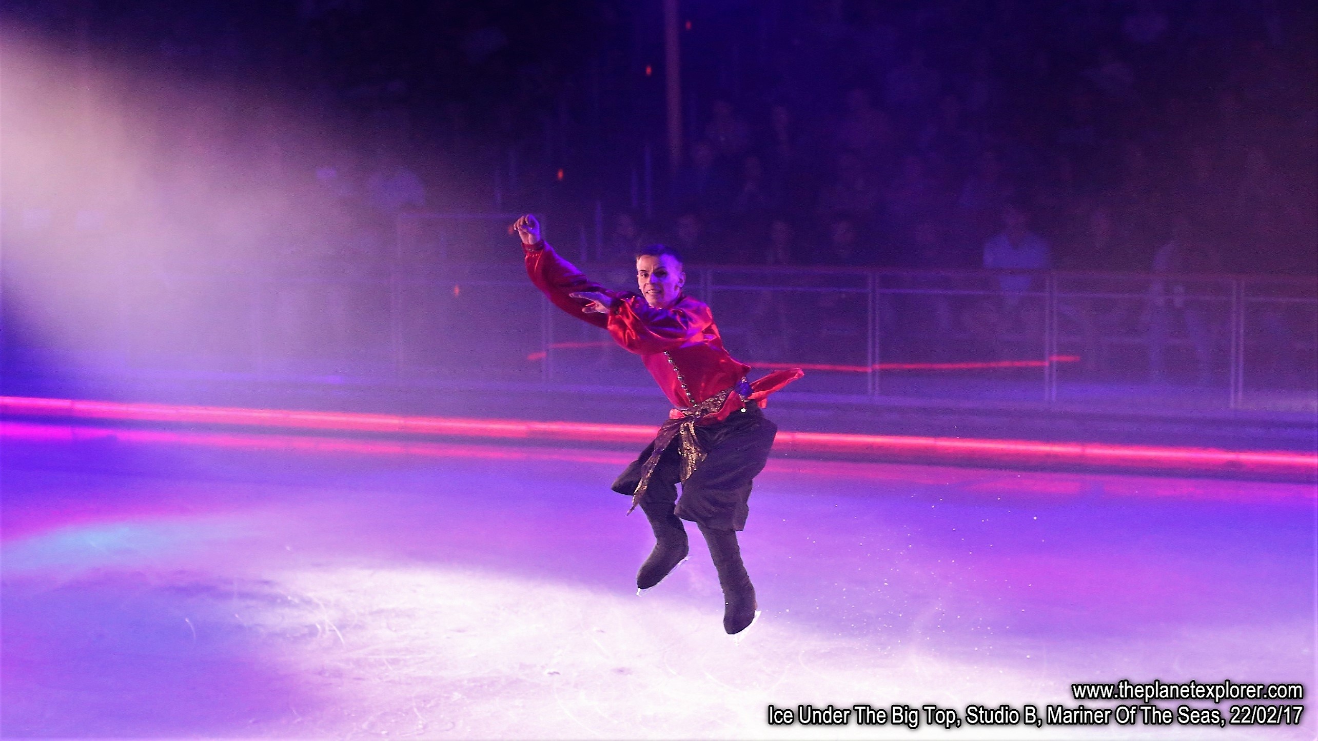 2017-02-24_2244_Mariner Of The Seas_Studio B_Ice Under The Big Top_Q03A3671_c5DMk3_LR_@www